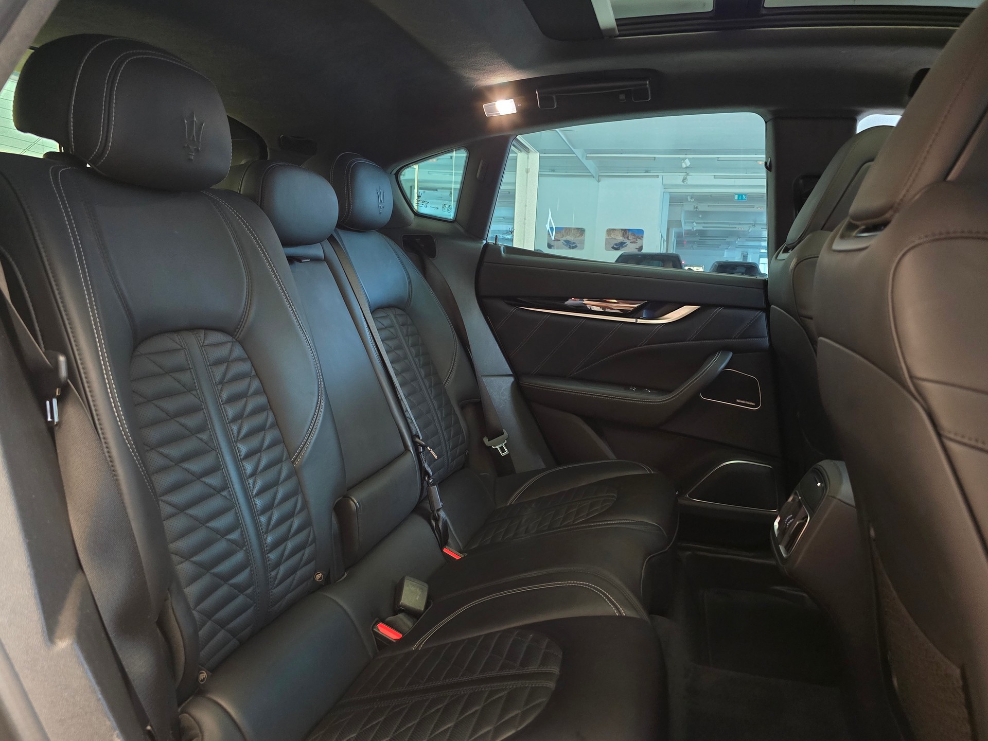 MASERATI Levante S 3.0 V6 GranSport Automatica-image-15