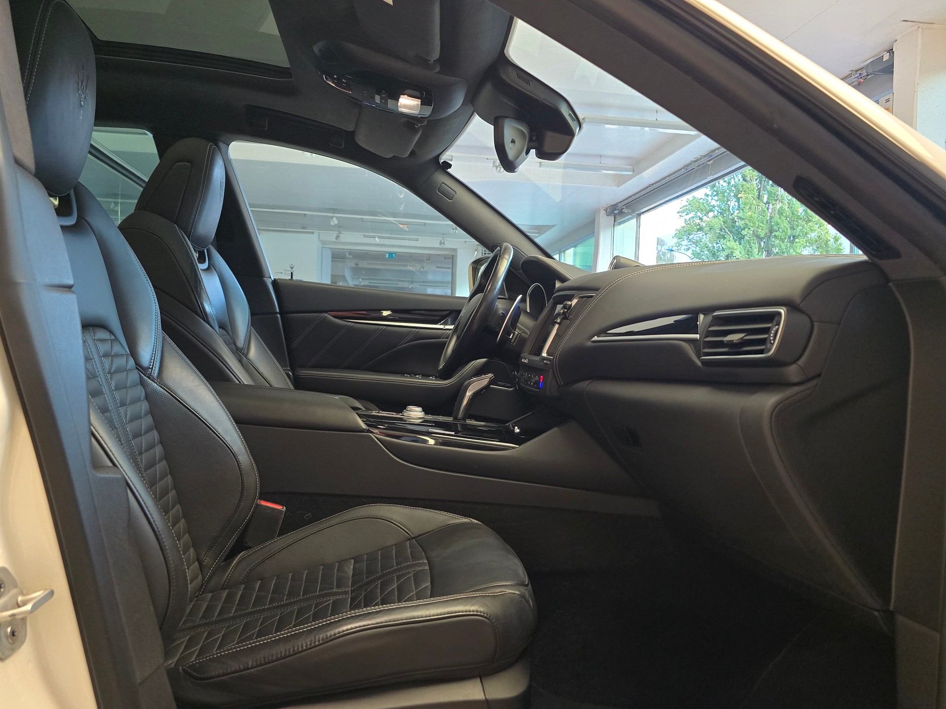 MASERATI Levante S 3.0 V6 GranSport Automatica-image-14