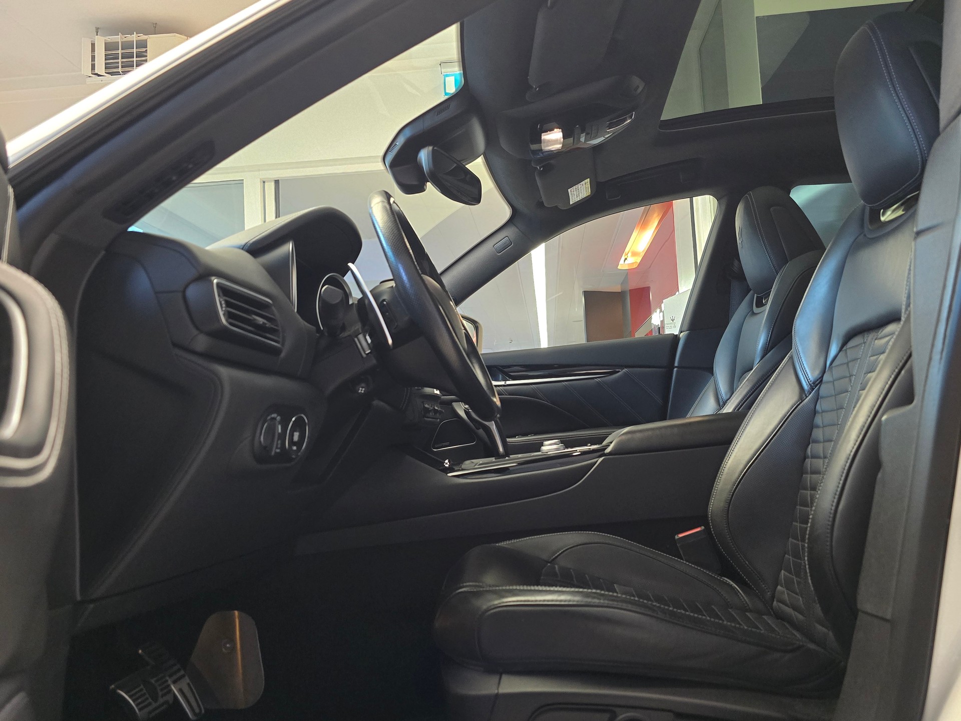 MASERATI Levante S 3.0 V6 GranSport Automatica-image-9