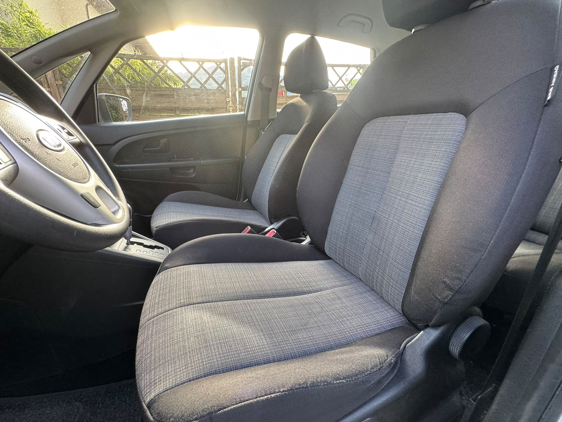 KIA Venga 1.6 CVVT Style Automatic-image-8