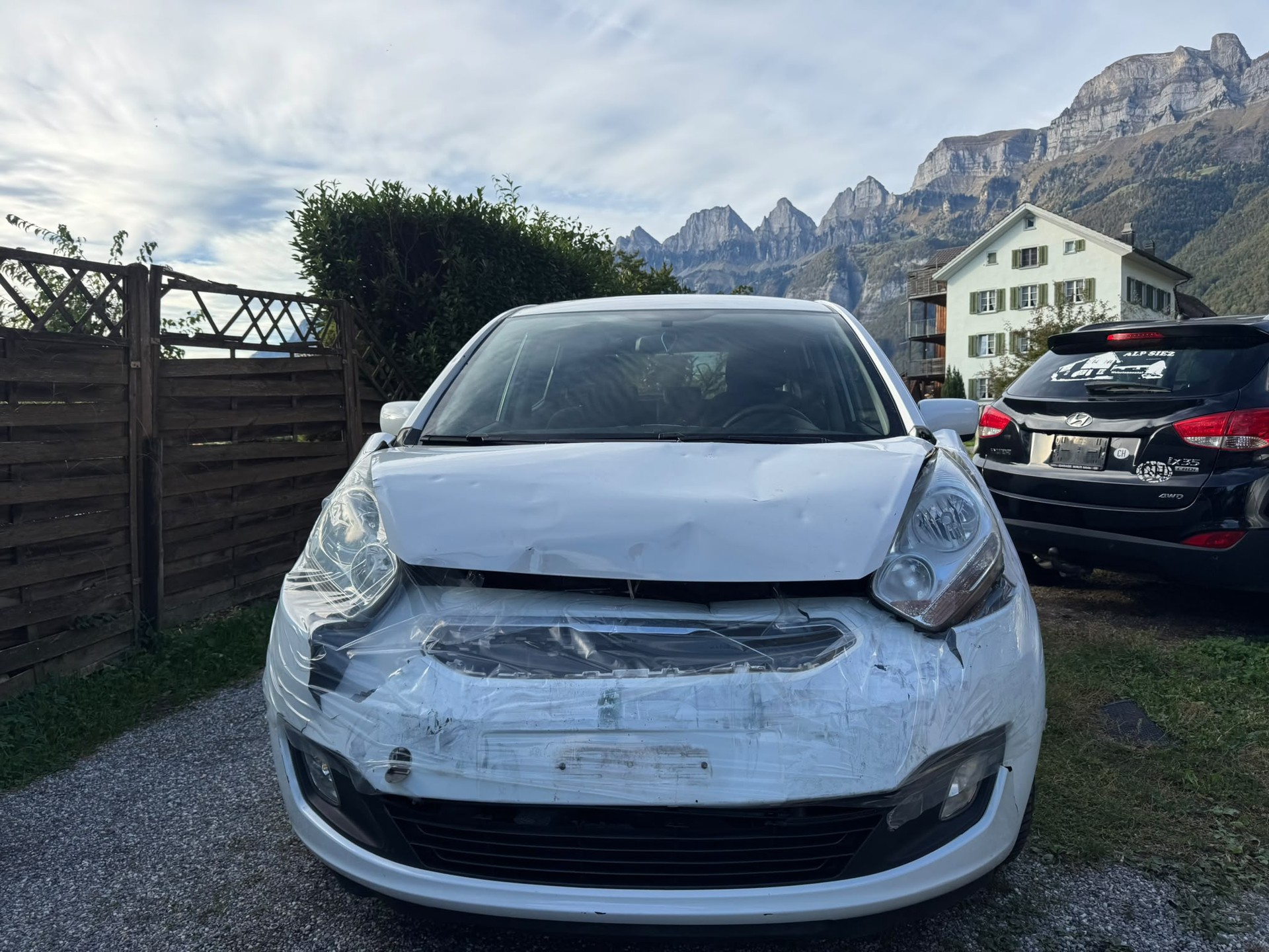 KIA Venga 1.6 CVVT Style Automatic-image-1