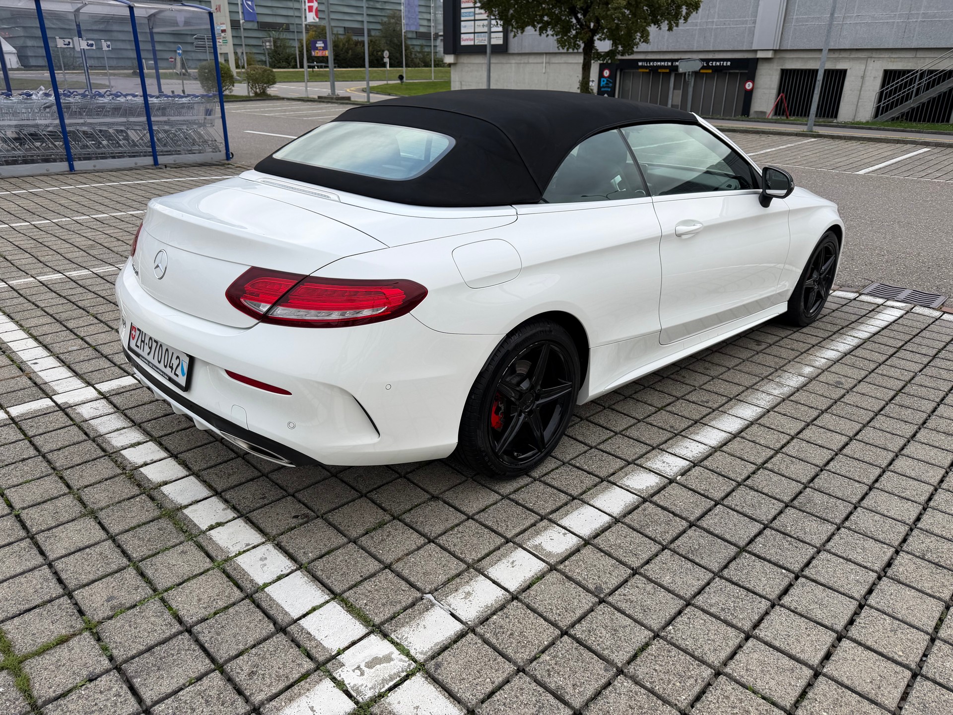 MERCEDES-BENZ C 250 AMG Line-image-1