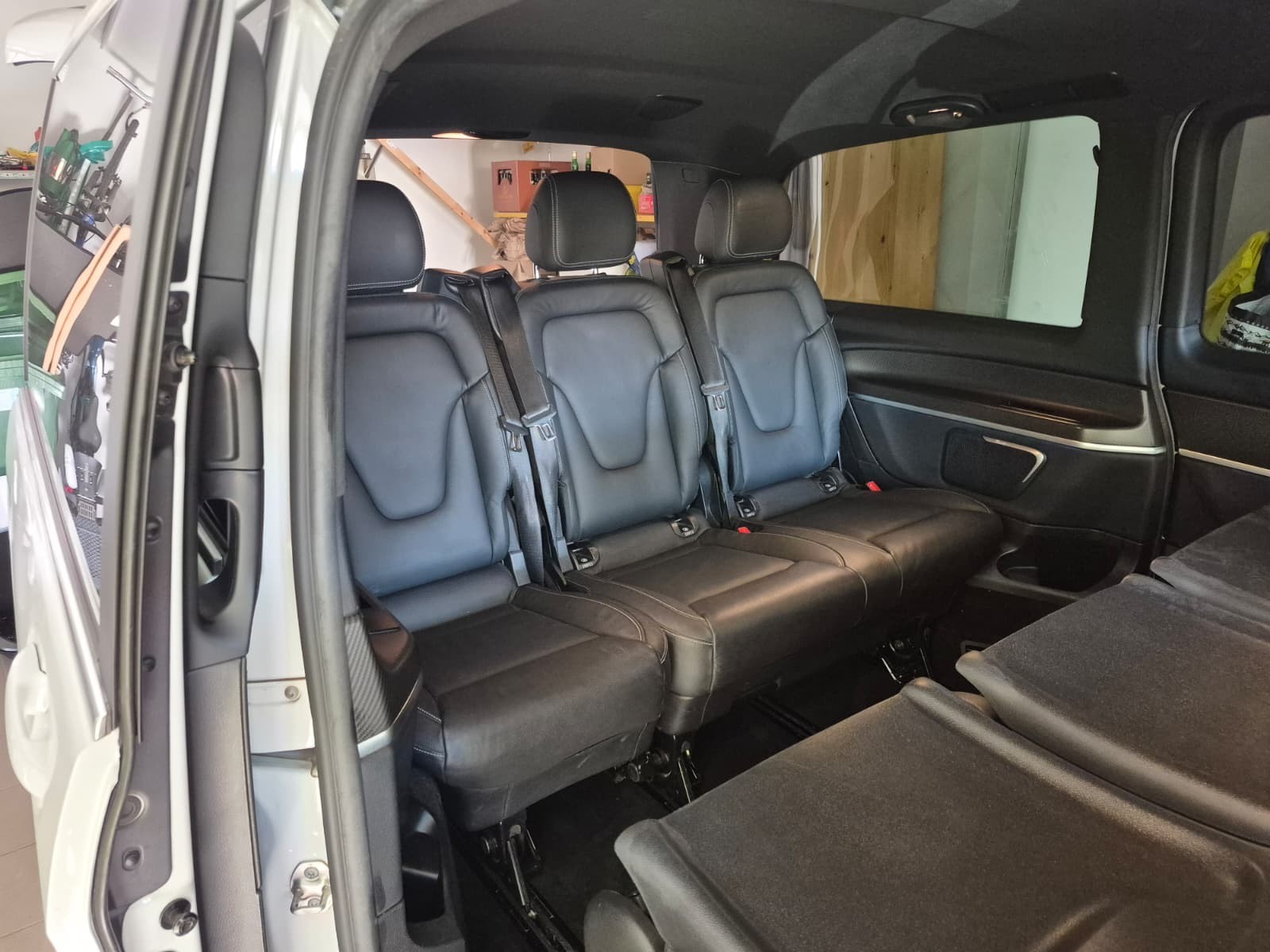 MERCEDES-BENZ V 300 d Avantgarde lang 4matic-image-4