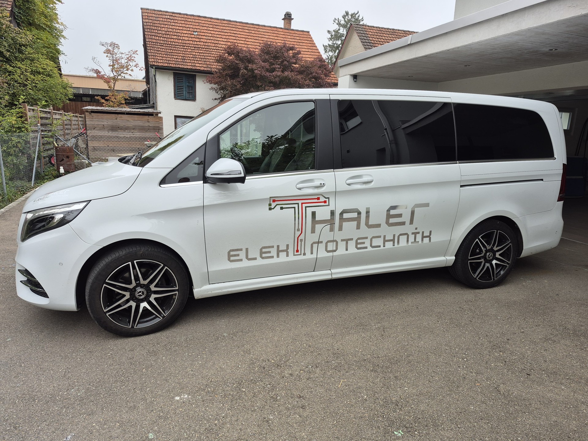 MERCEDES-BENZ V 300 d Avantgarde lang 4matic-image-0
