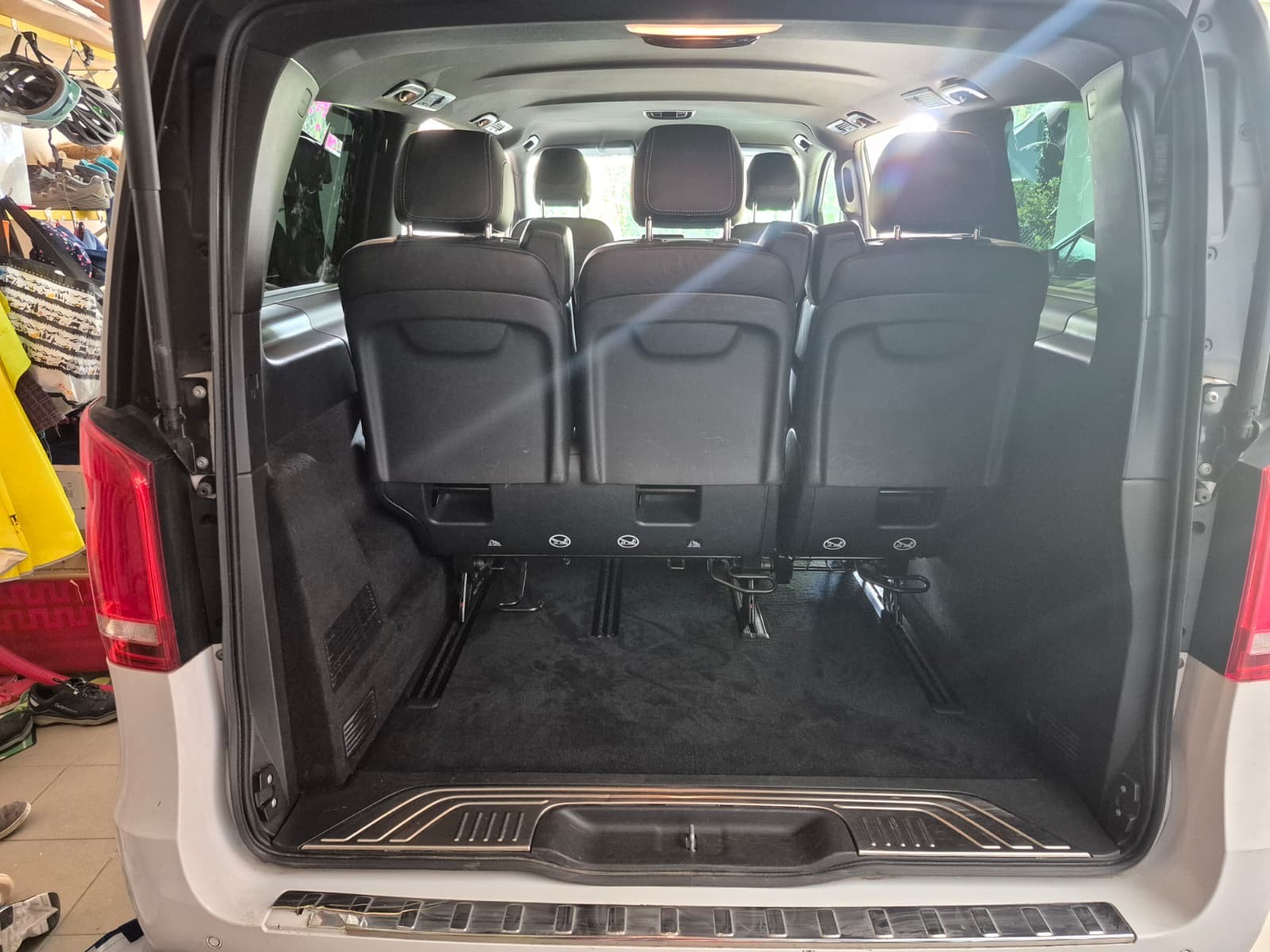 MERCEDES-BENZ V 300 d Avantgarde lang 4matic-image-3