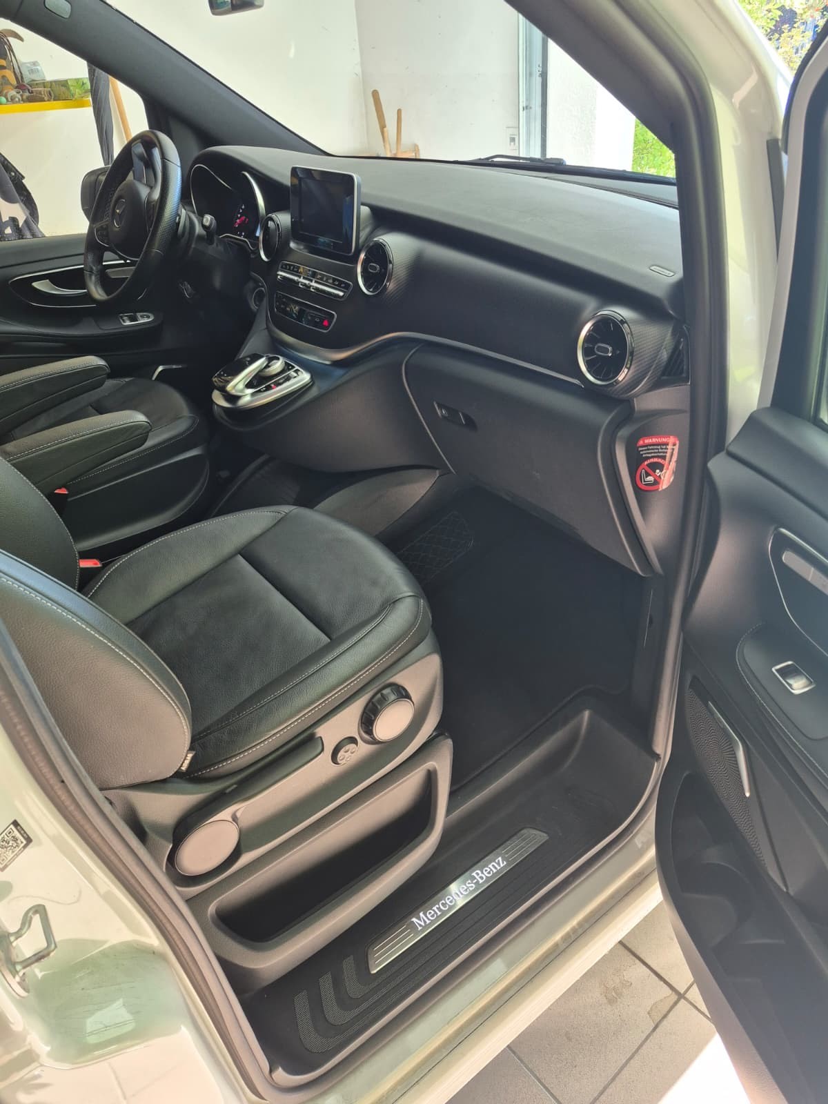 MERCEDES-BENZ V 300 d Avantgarde lang 4matic-image-2