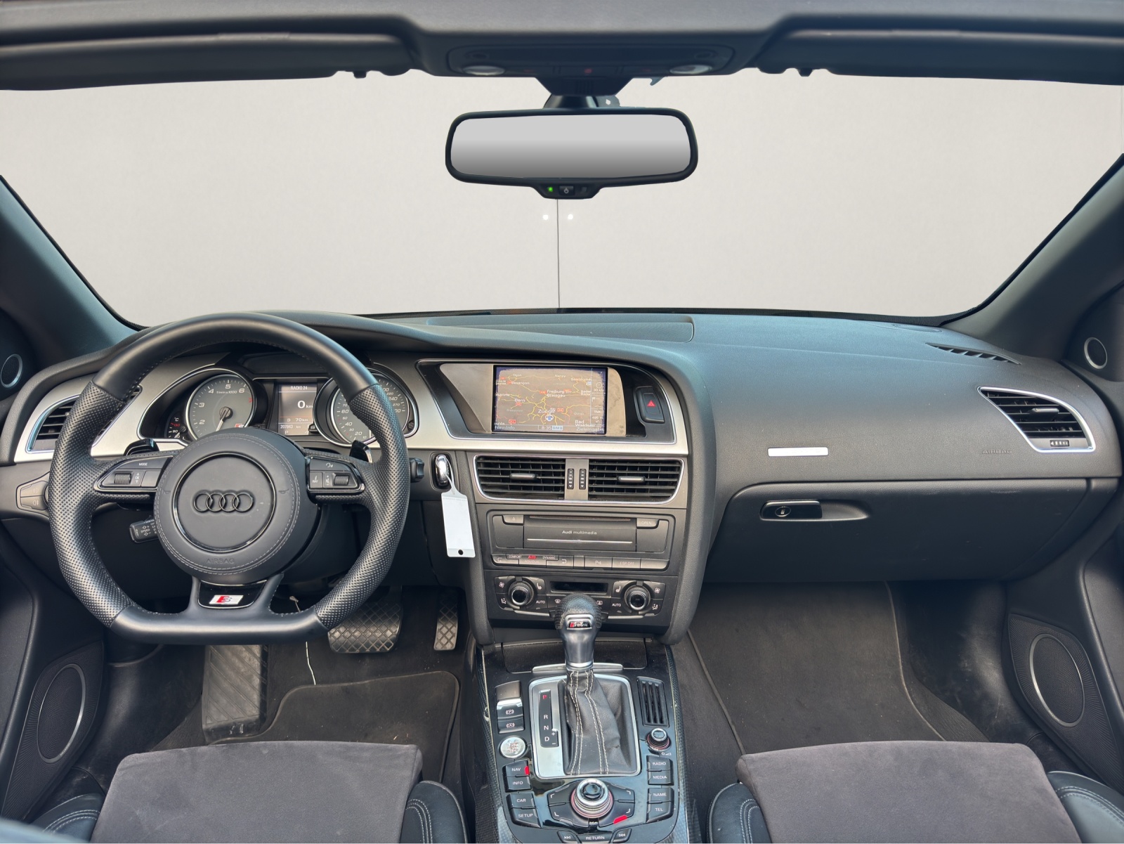 AUDI S5 Cabrio 3.0 TFSI quattro S-tronic-image-11