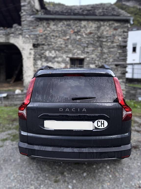 DACIA Jogger TCe 110 Extreme-image-3