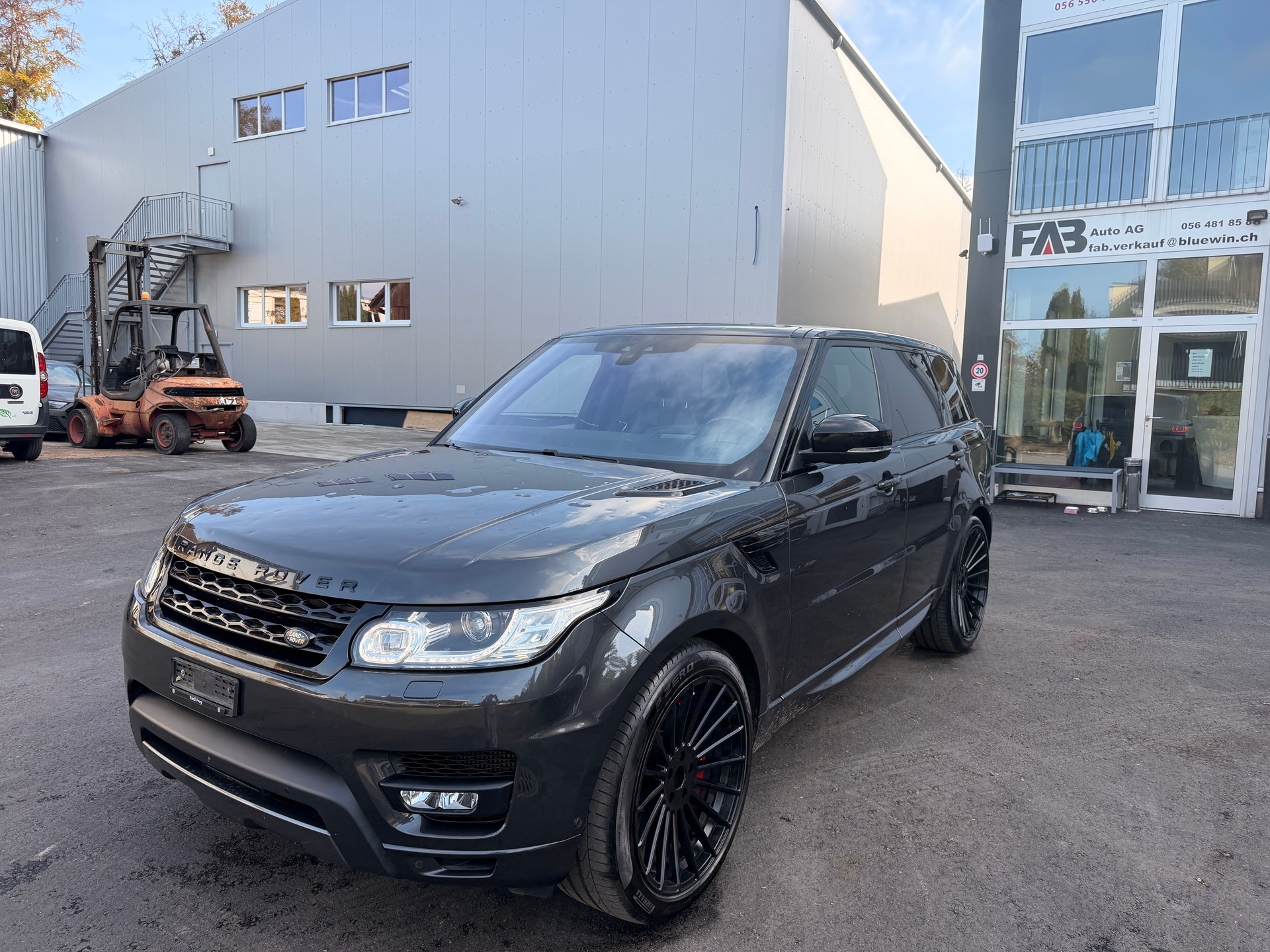 LAND ROVER Range Rover Sport 4.4 SDV8 HSE Dynamic Automatic-image-3