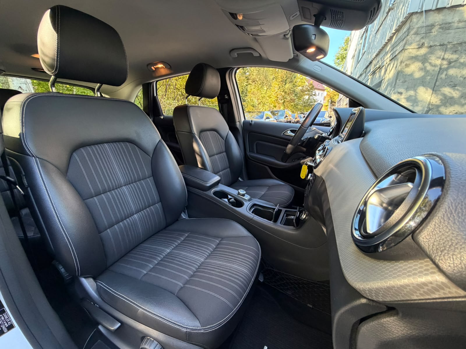 MERCEDES-BENZ B 220 4Matic 7G-DCT-image-16
