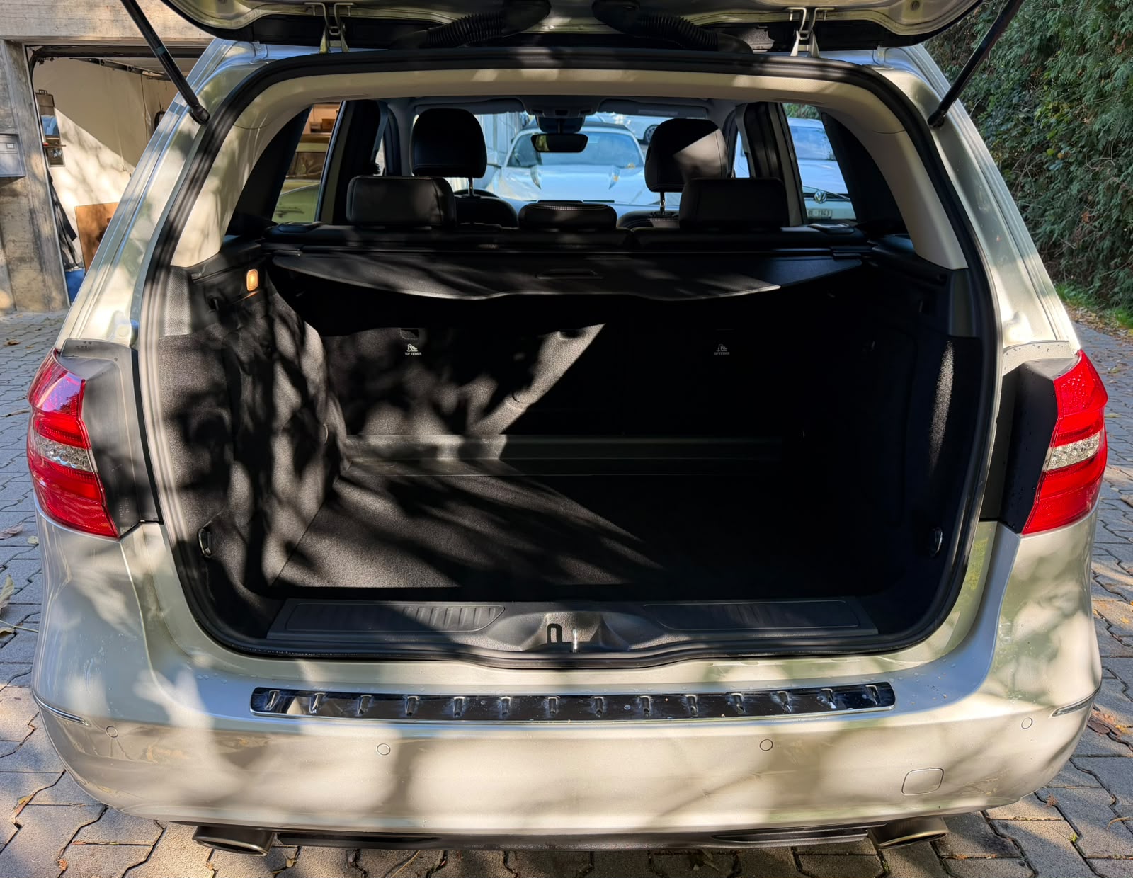 MERCEDES-BENZ B 220 4Matic 7G-DCT-image-13