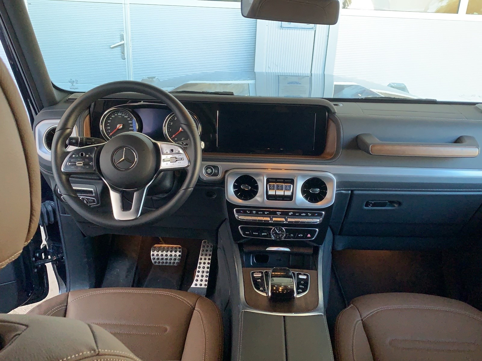 MERCEDES-BENZ G 500 9G-Tronic-image-6
