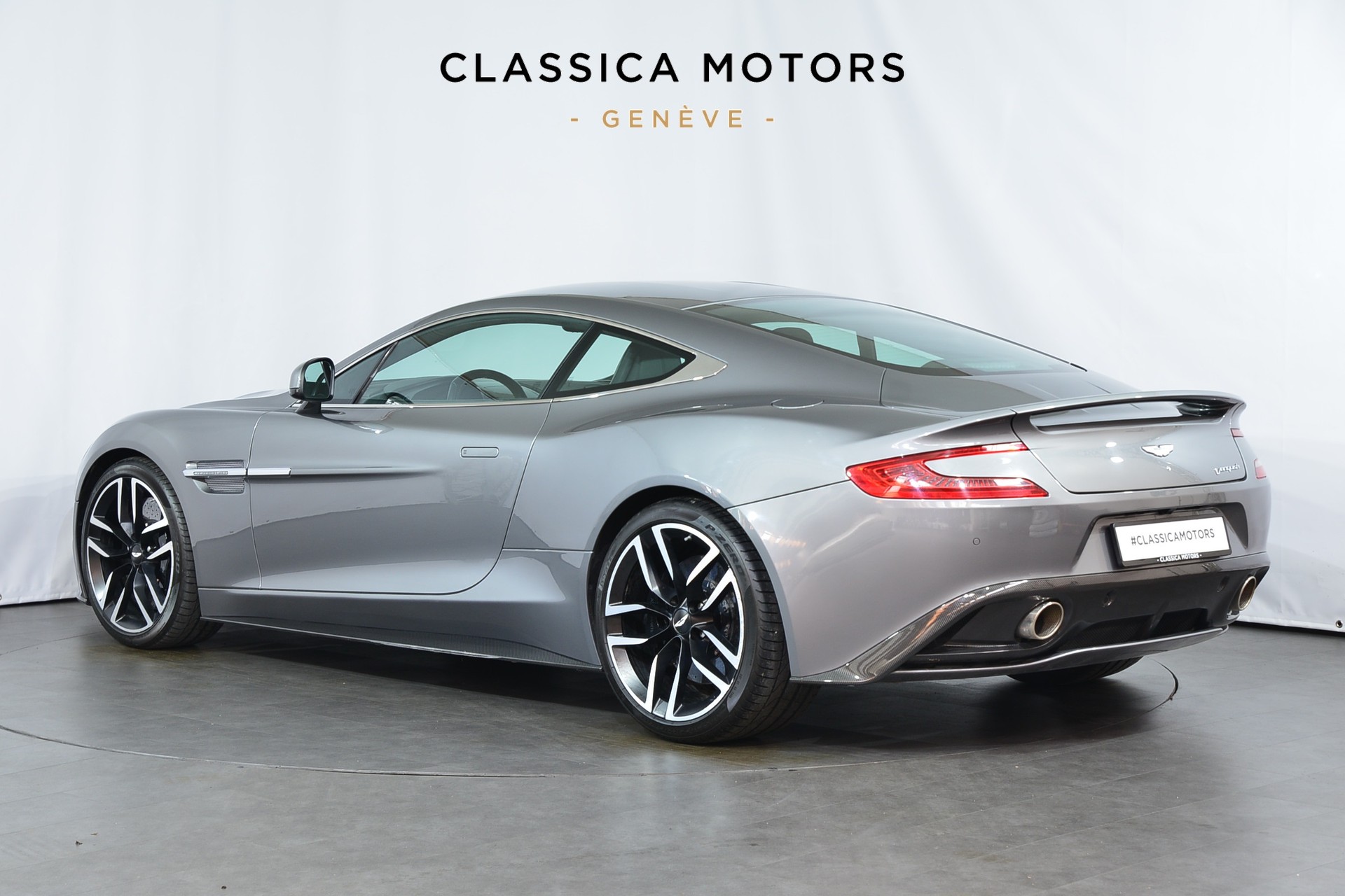ASTON MARTIN Vanquish V12 5.9-48 Touchtronic 3-image-5
