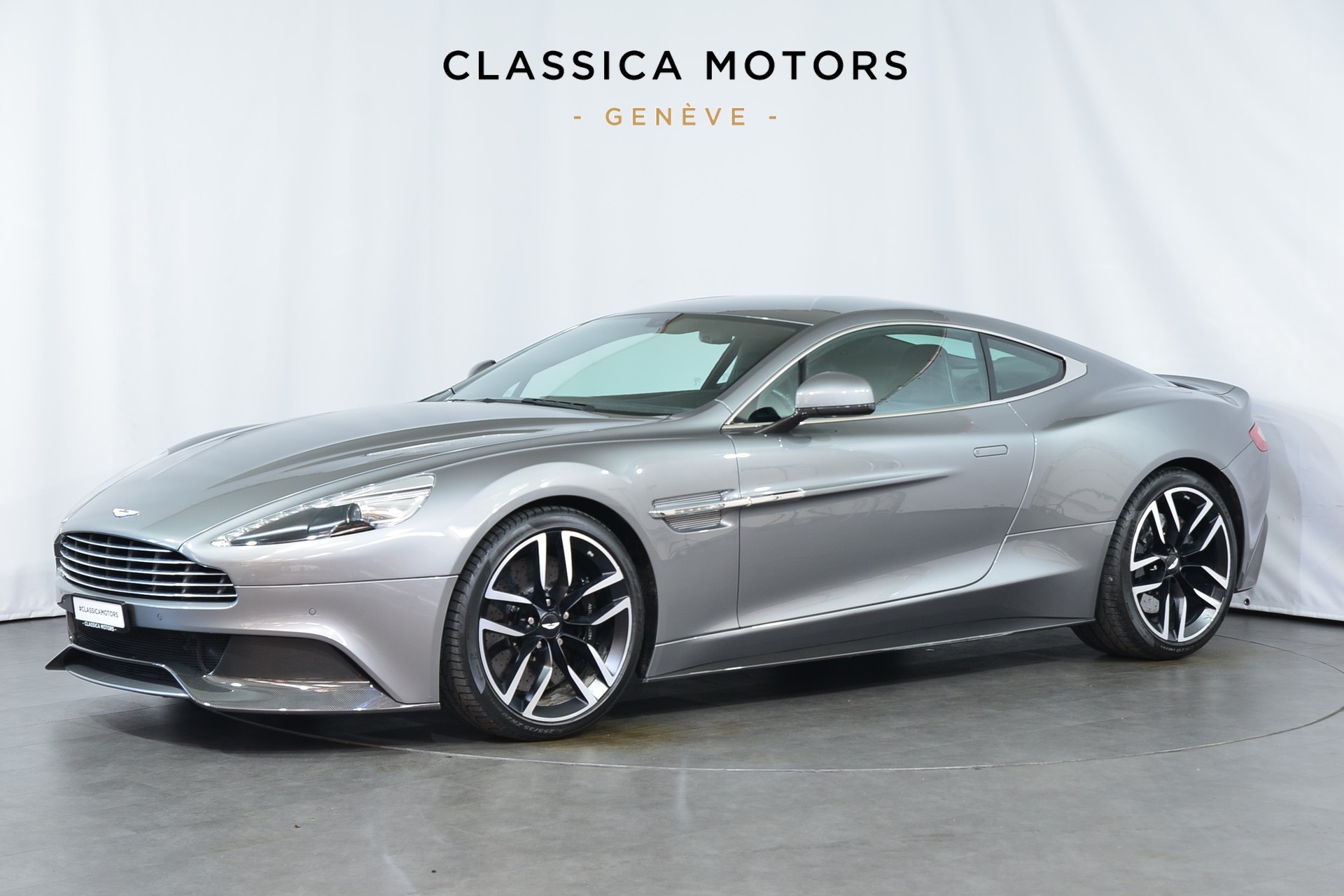 ASTON MARTIN Vanquish V12 5.9-48 Touchtronic 3-image-7
