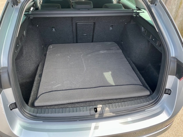 SKODA Octavia Combi 2.0 TDI DSG Style 4x4-image-5