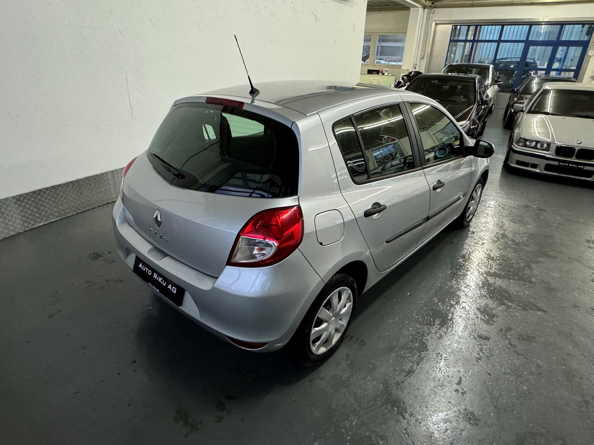RENAULT Clio 1.2 16V Expression-image-6