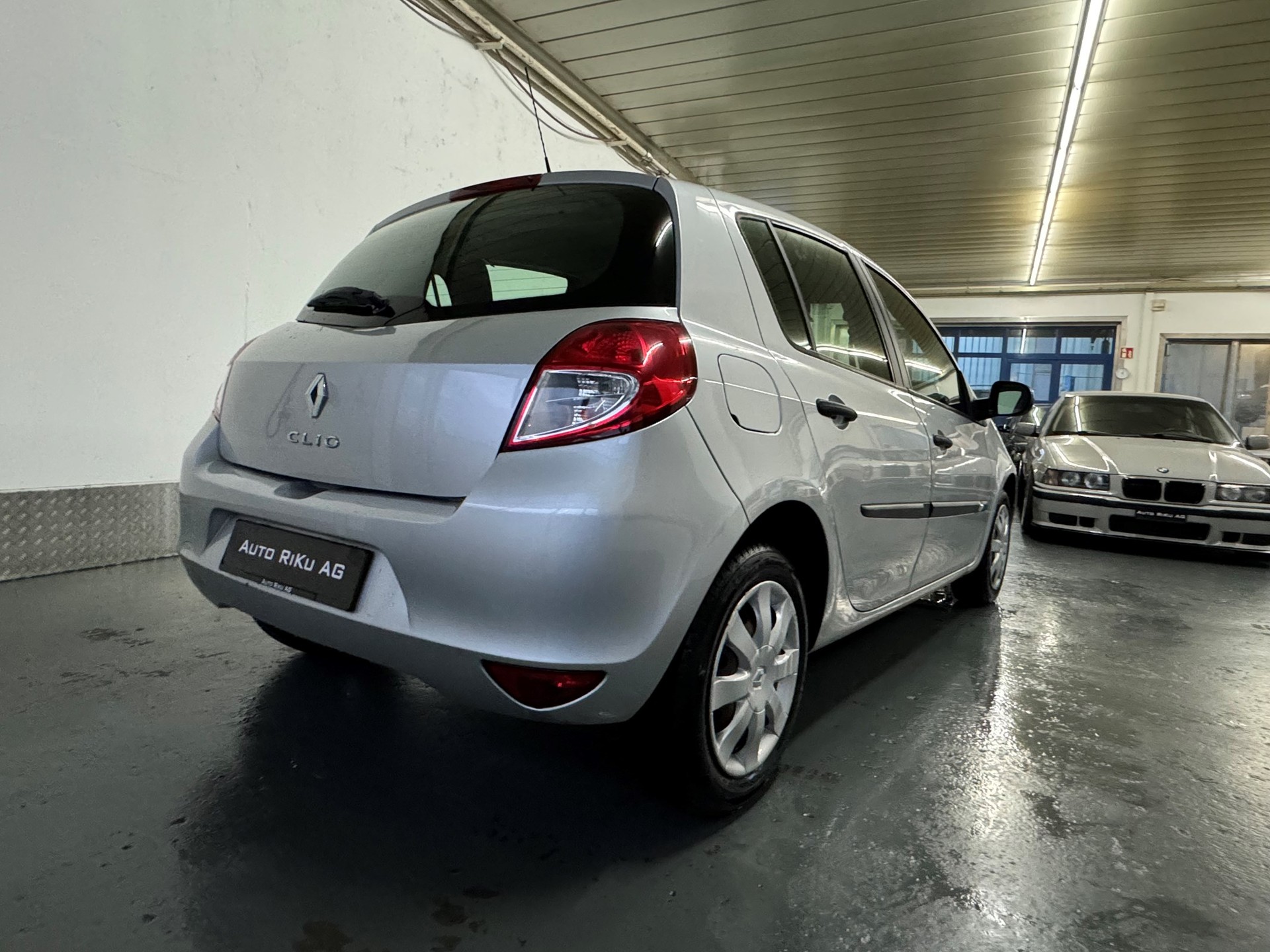 RENAULT Clio 1.2 16V Expression-image-7