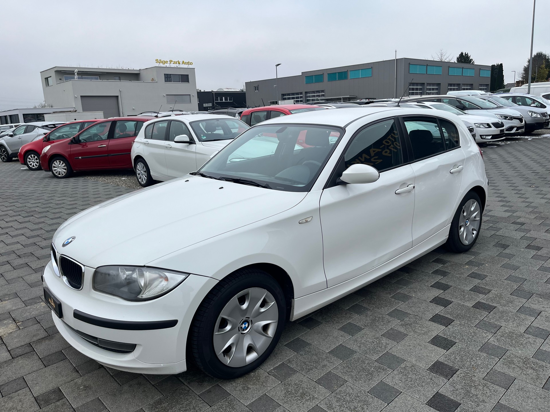 BMW 118d Access-image-2
