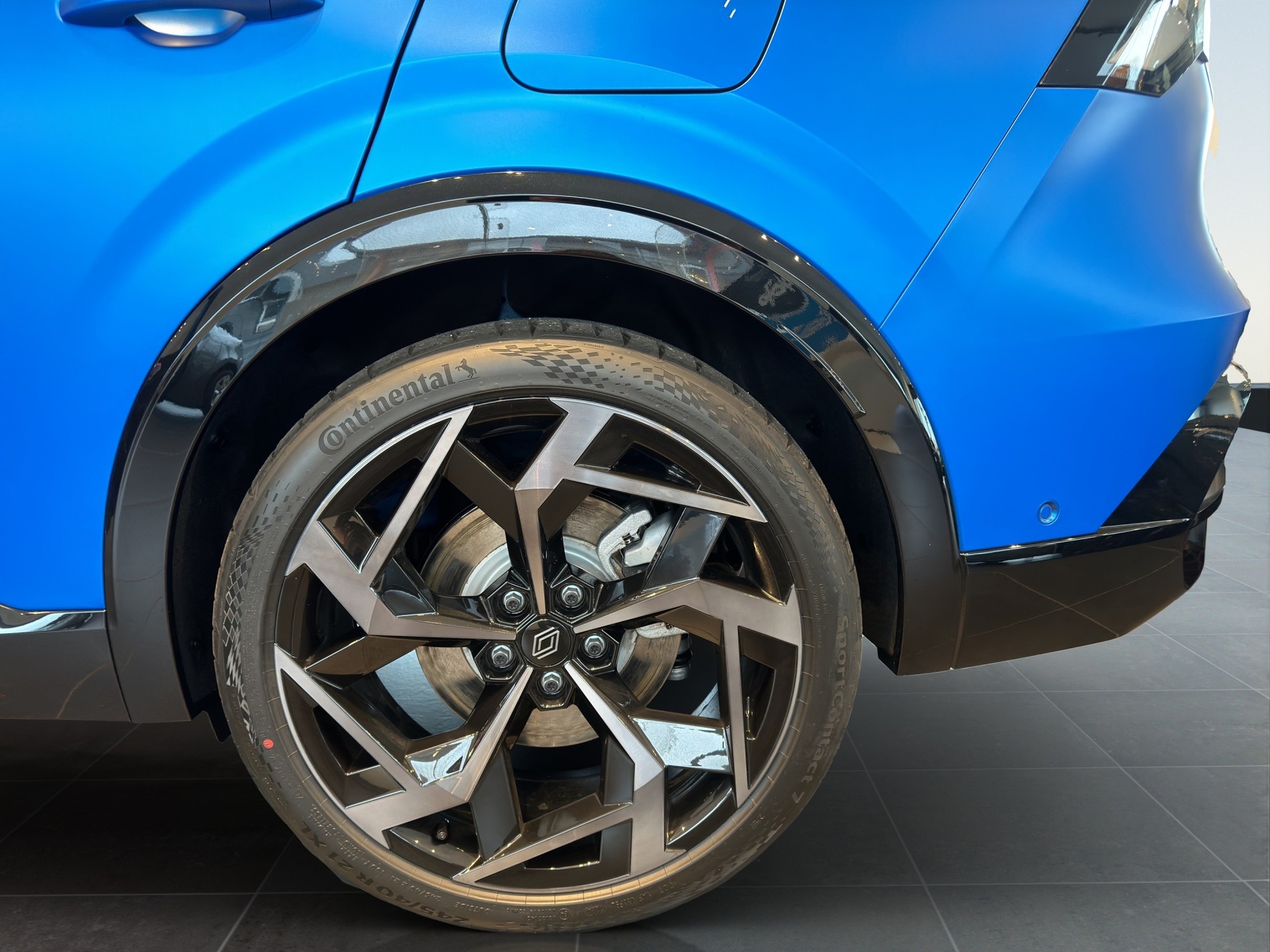 RENAULT Rafale 1.2 E-Tech Plug-in Hybrid 300 4x4 Atelier Alpine-image-20