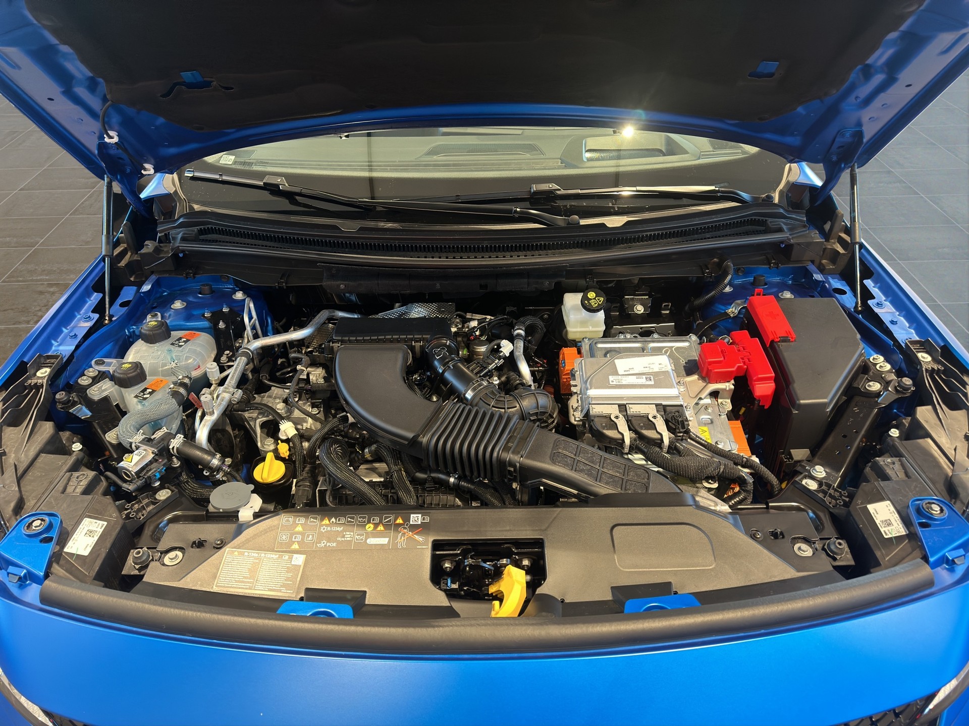 RENAULT Rafale 1.2 E-Tech Plug-in Hybrid 300 4x4 Atelier Alpine-image-21