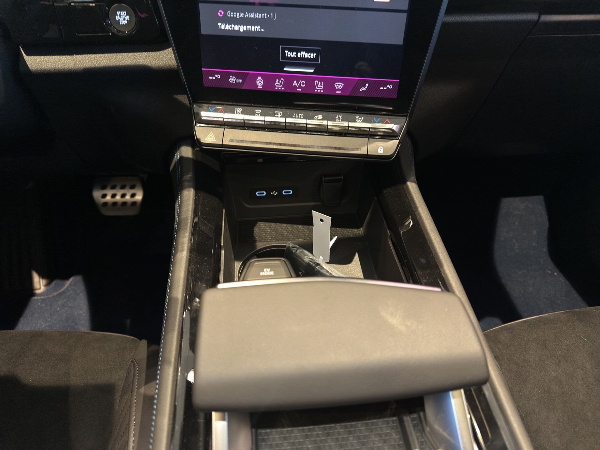 RENAULT Rafale 1.2 E-Tech Plug-in Hybrid 300 4x4 Atelier Alpine-image-11