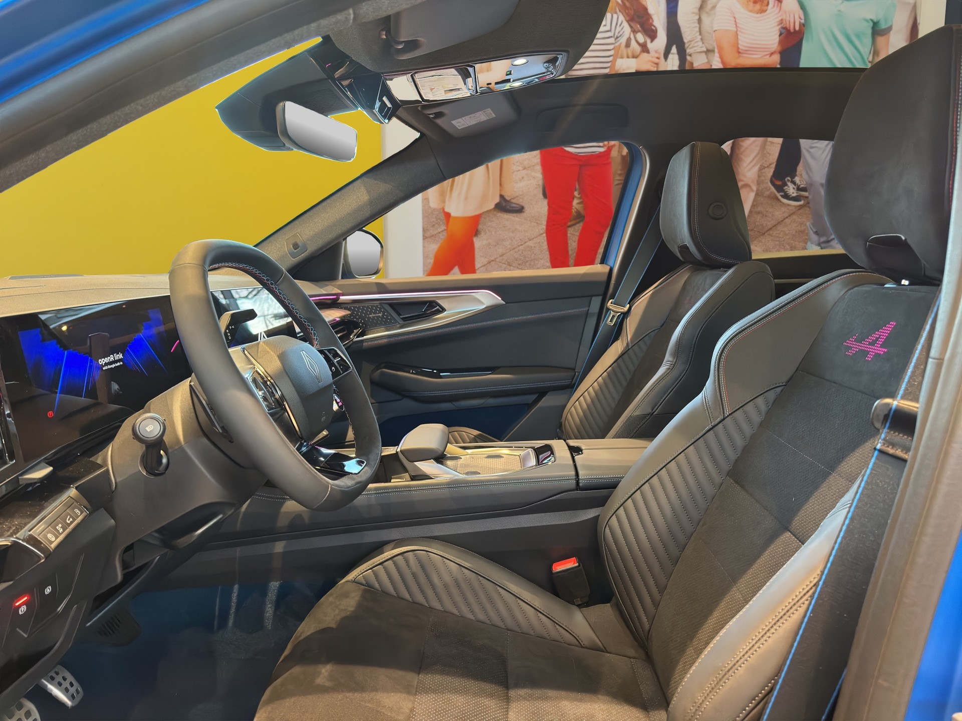 RENAULT Rafale 1.2 E-Tech Plug-in Hybrid 300 4x4 Atelier Alpine-image-9