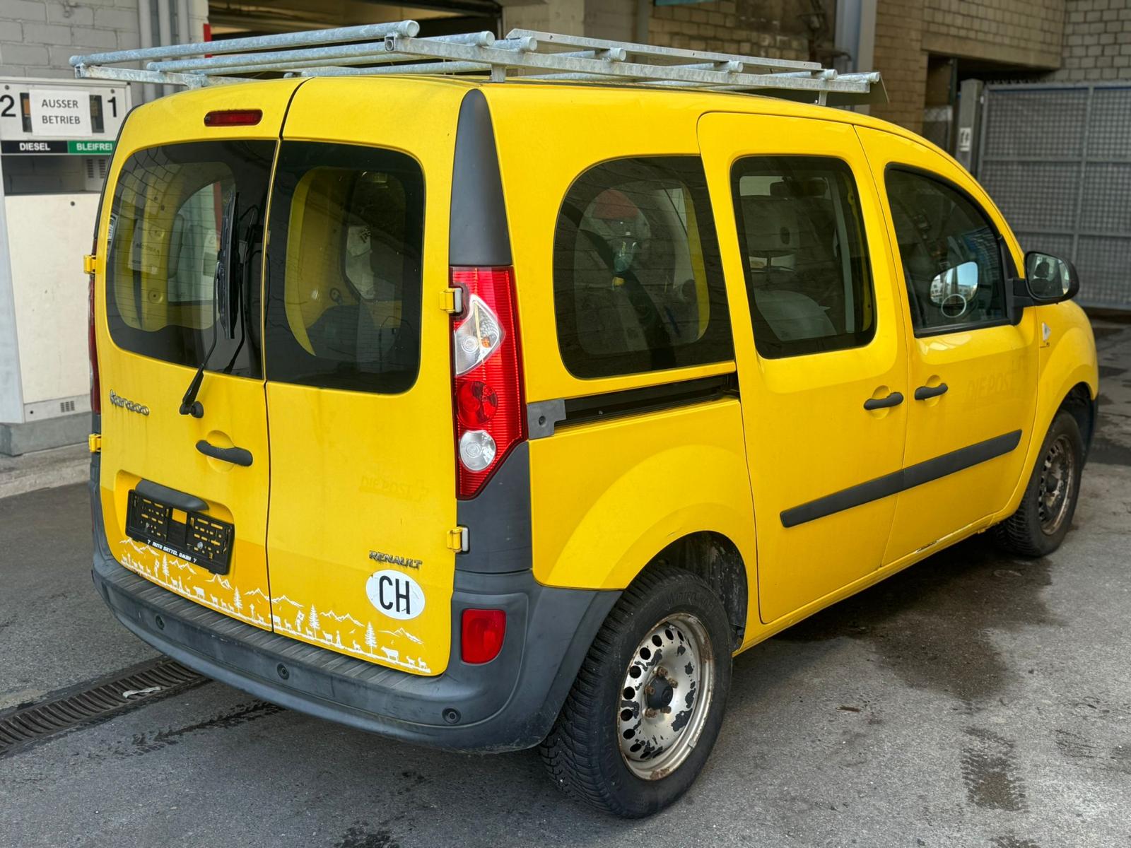 RENAULT Kangoo 1.6 105 Business A-image-3
