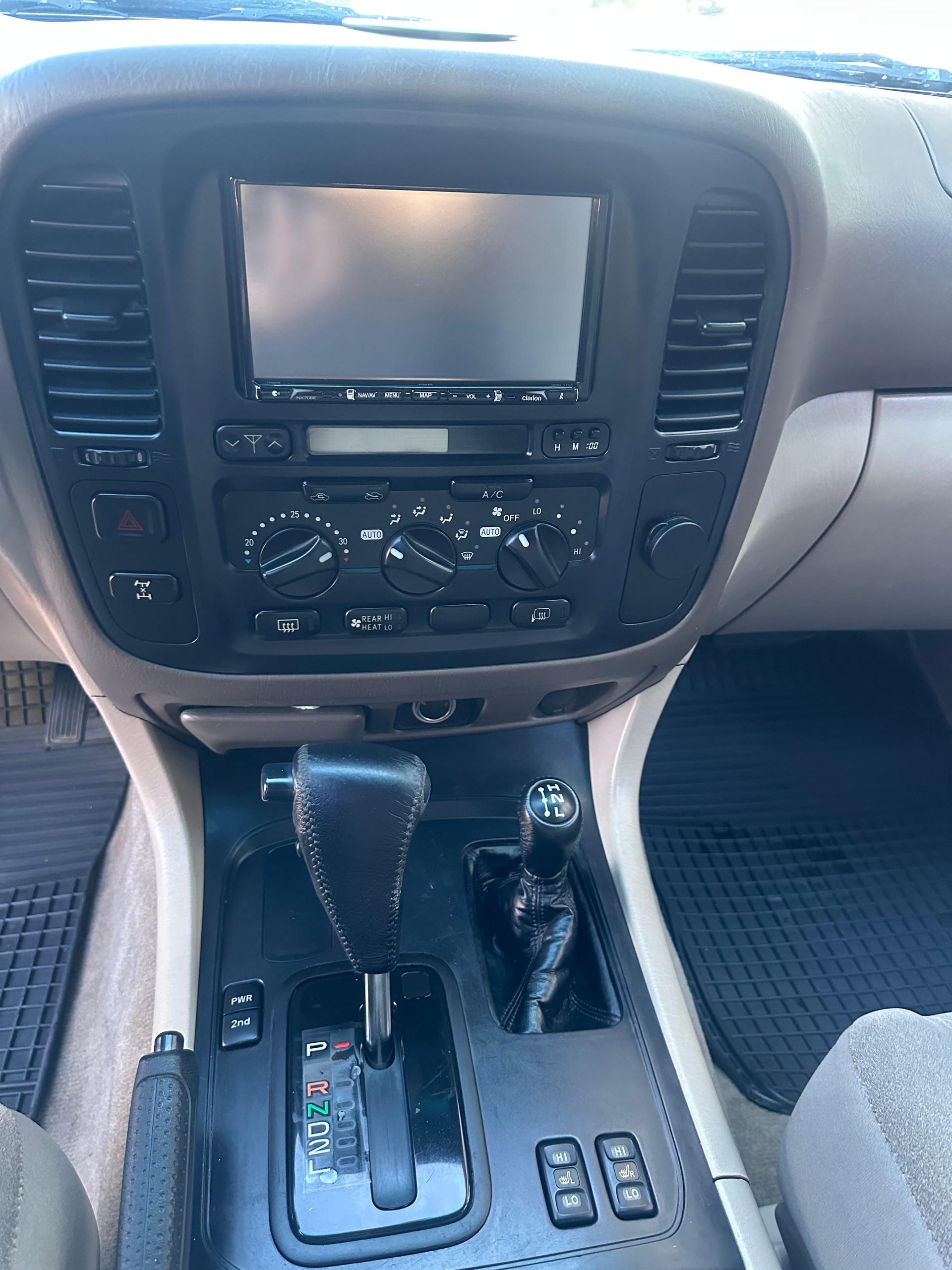 TOYOTA Land Cruiser 500 4.2 TD-image-8