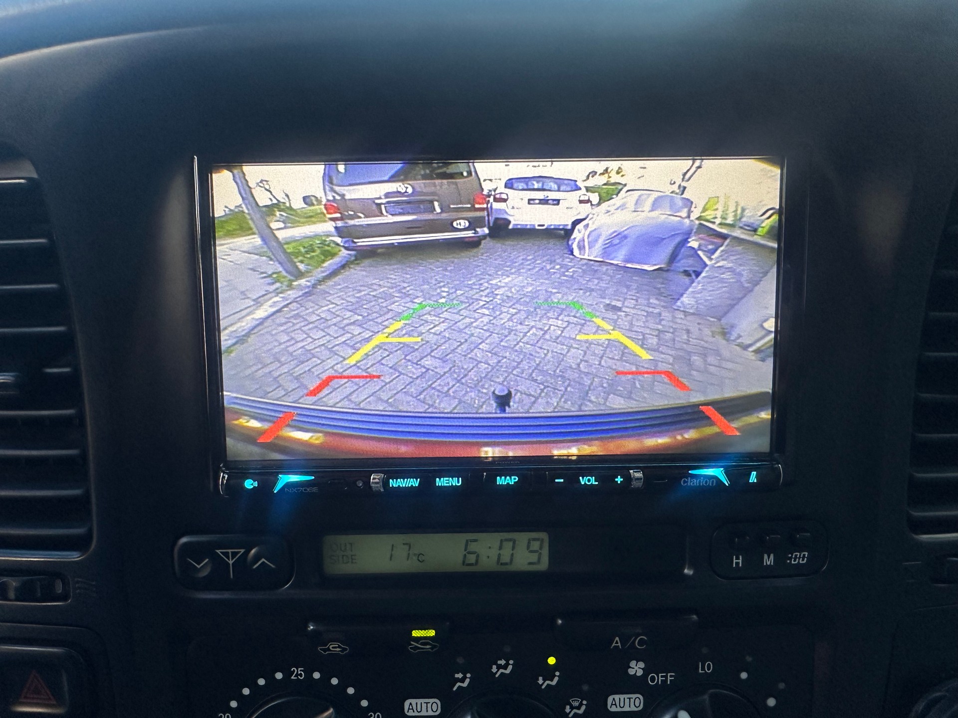 TOYOTA Land Cruiser 500 4.2 TD-image-10