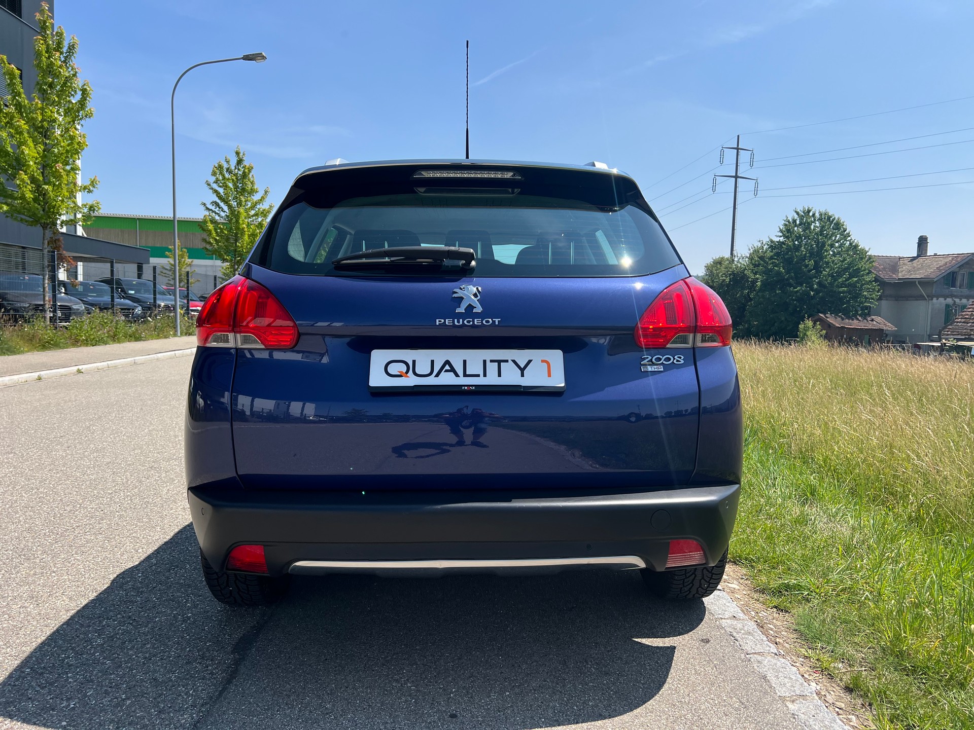 PEUGEOT 2008 1.2 PureTech Allure-image-13