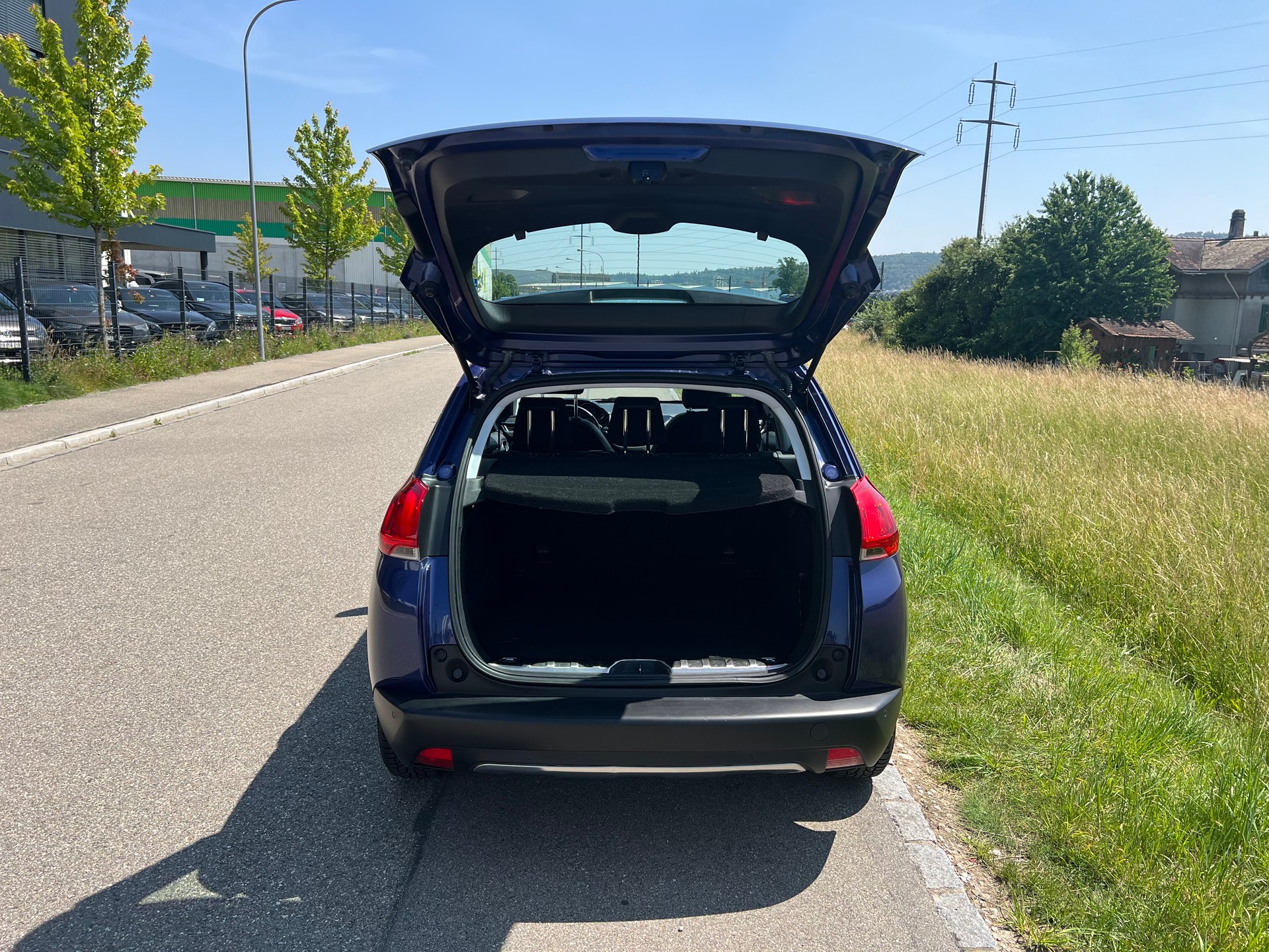 PEUGEOT 2008 1.2 PureTech Allure-image-14