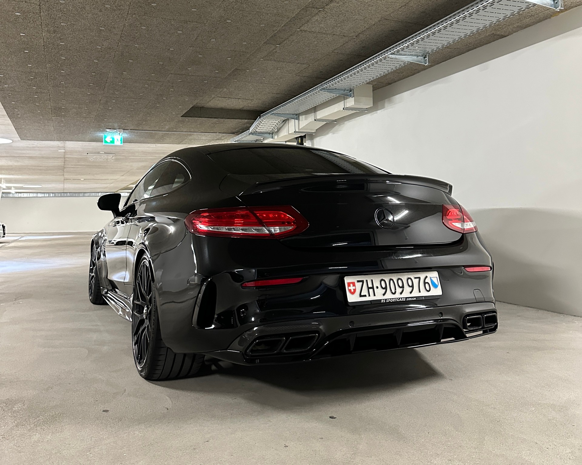 MERCEDES-BENZ C 63 S AMG Edition 1 Speedshift-image-5