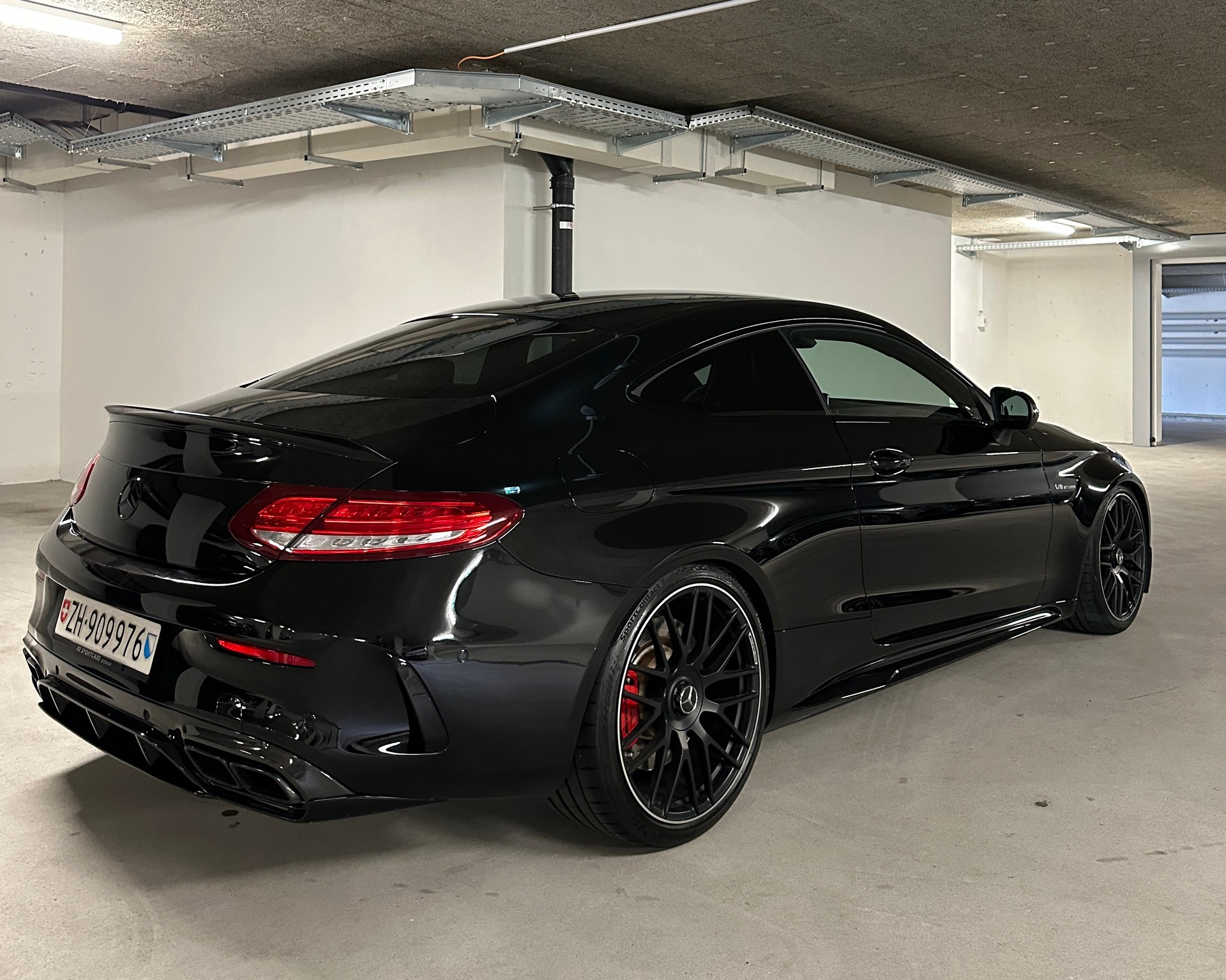 MERCEDES-BENZ C 63 S AMG Edition 1 Speedshift-image-3