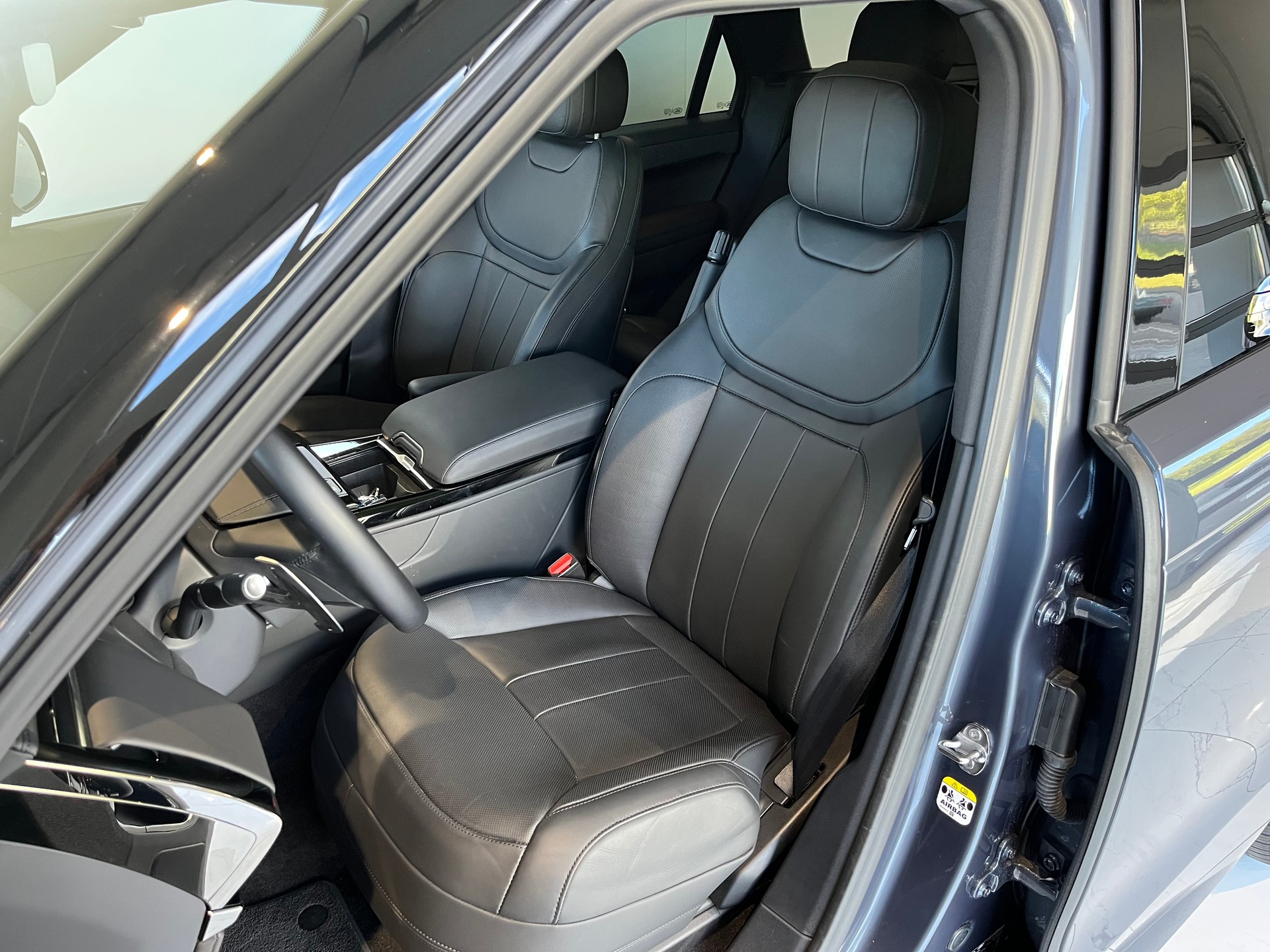 LAND ROVER Range Rover Sport D300 3.0 TD6 MHEV Dynamic SE Automatic-image-4