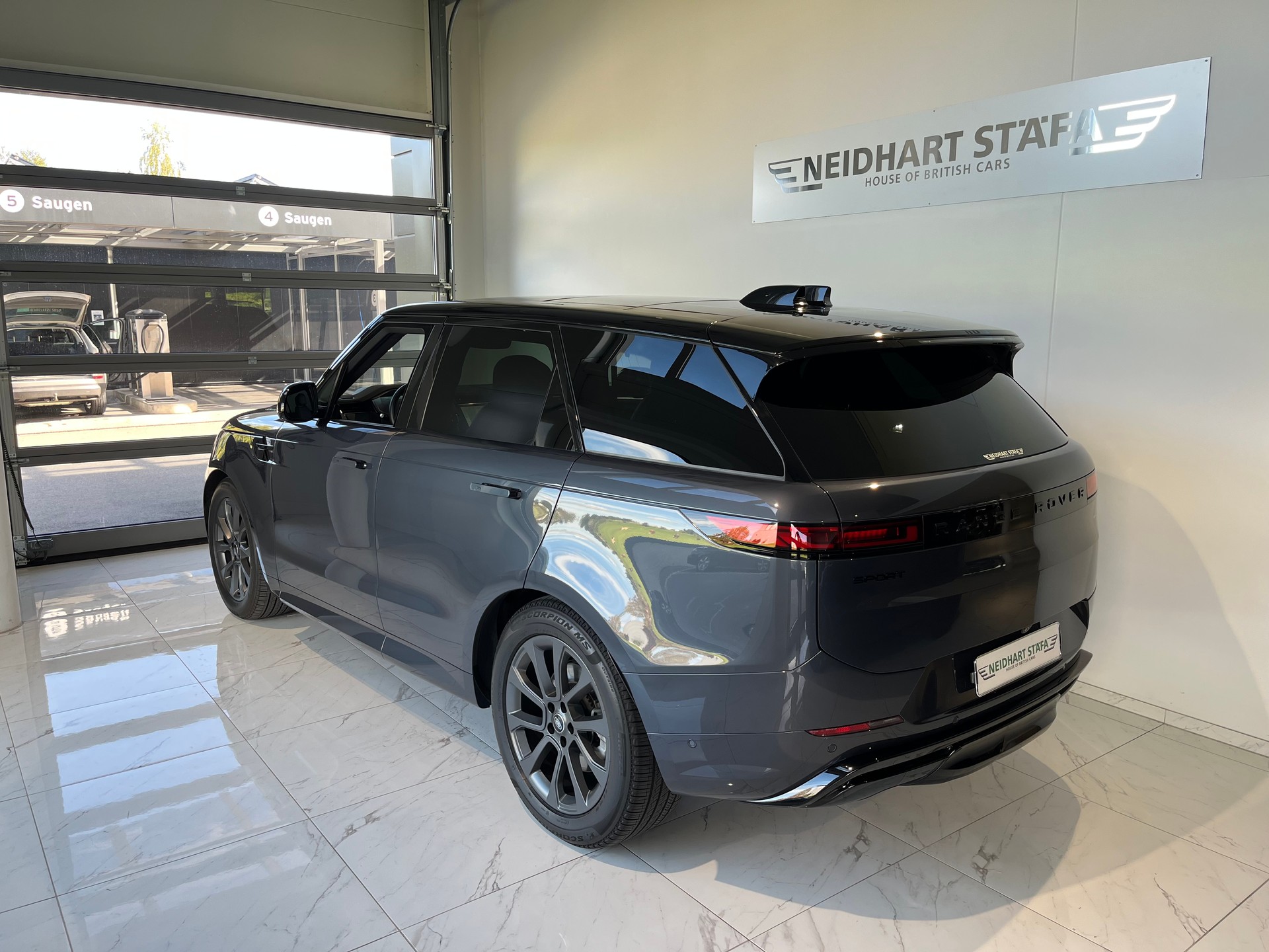 LAND ROVER Range Rover Sport D300 3.0 TD6 MHEV Dynamic SE Automatic-image-1
