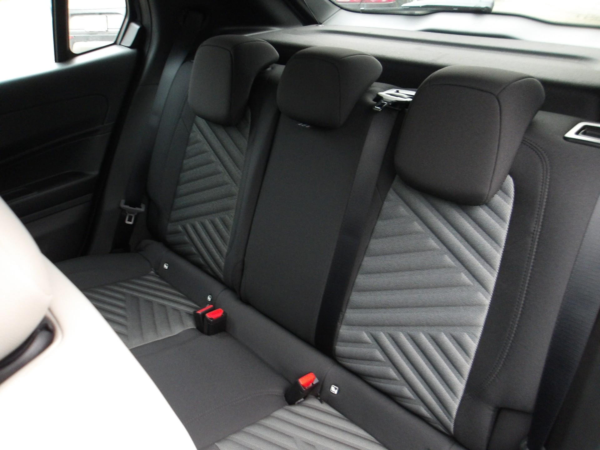 FIAT 600 1.2 Hybr. Swis Edition-image-12