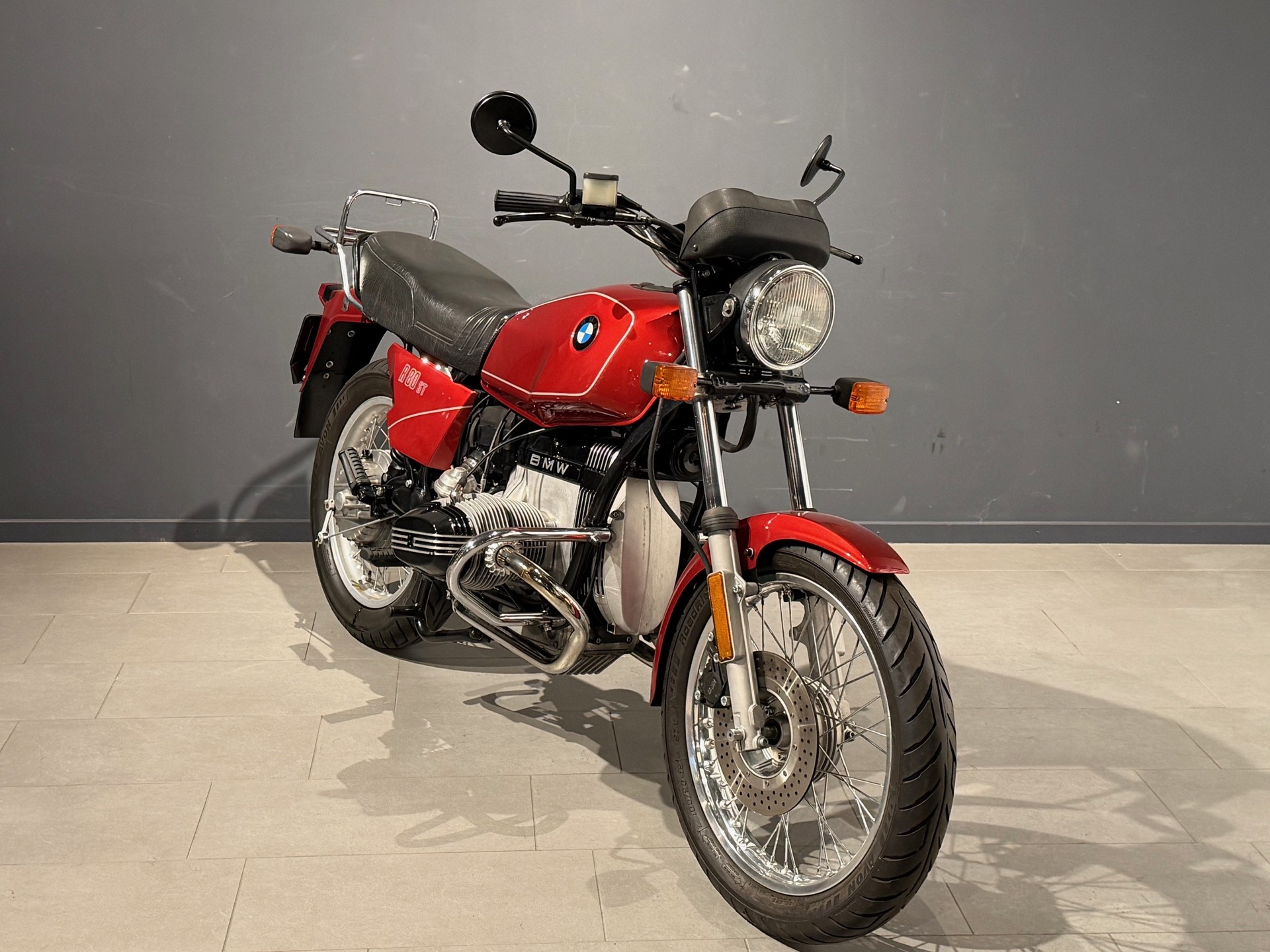 BMW R 80 ST-showroom-element-1