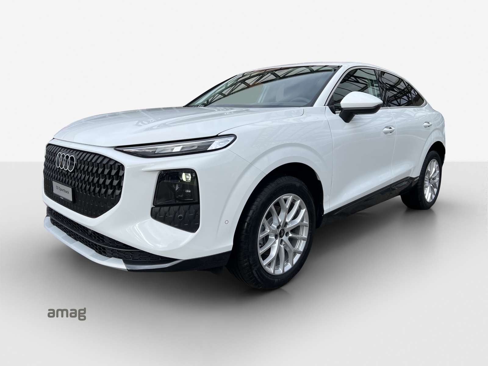 AUDI Q3 Sportback 110 kW TFSI S tronic-image-0