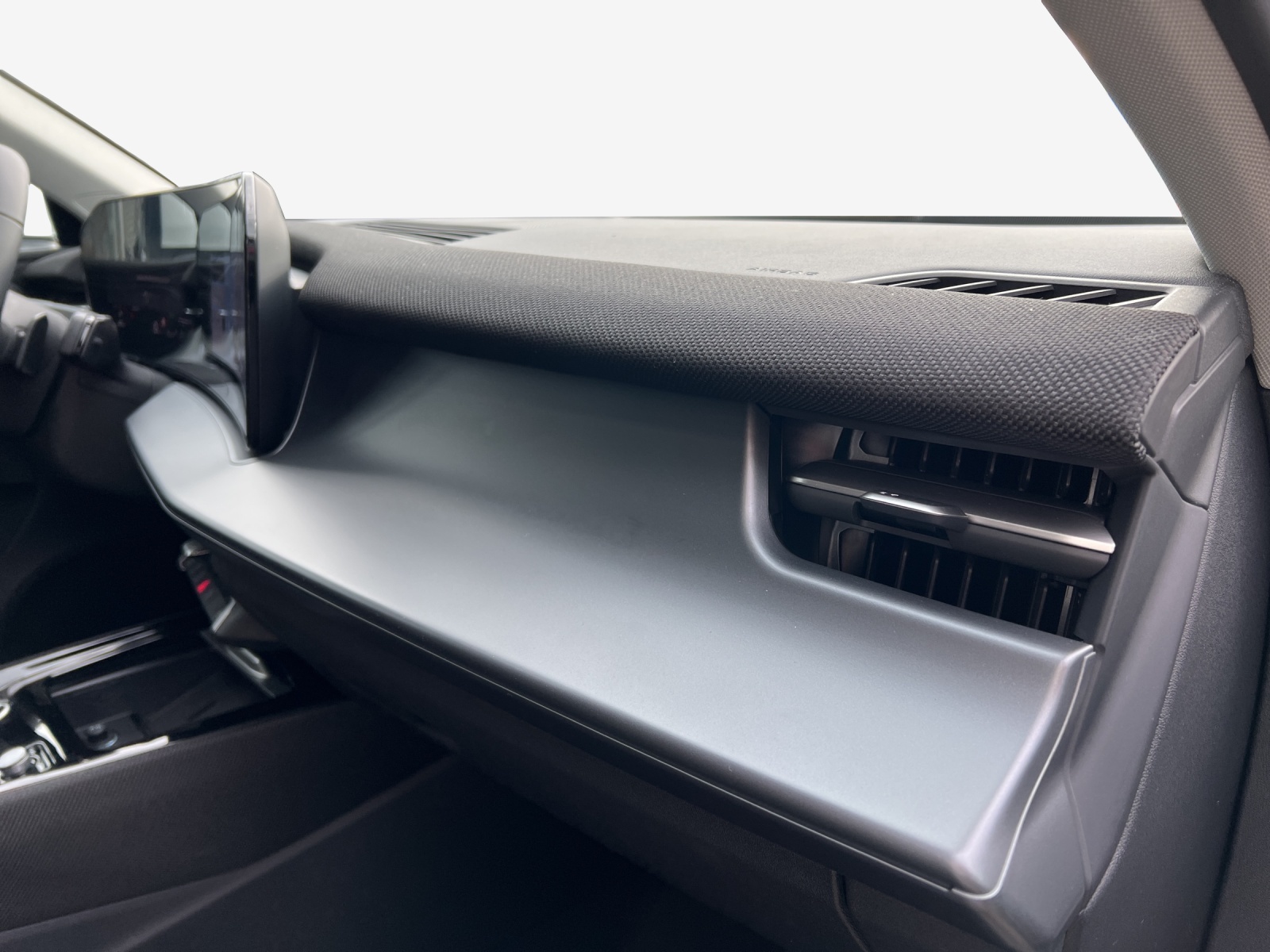 AUDI Q3 Sportback 110 kW TFSI S tronic-image-13