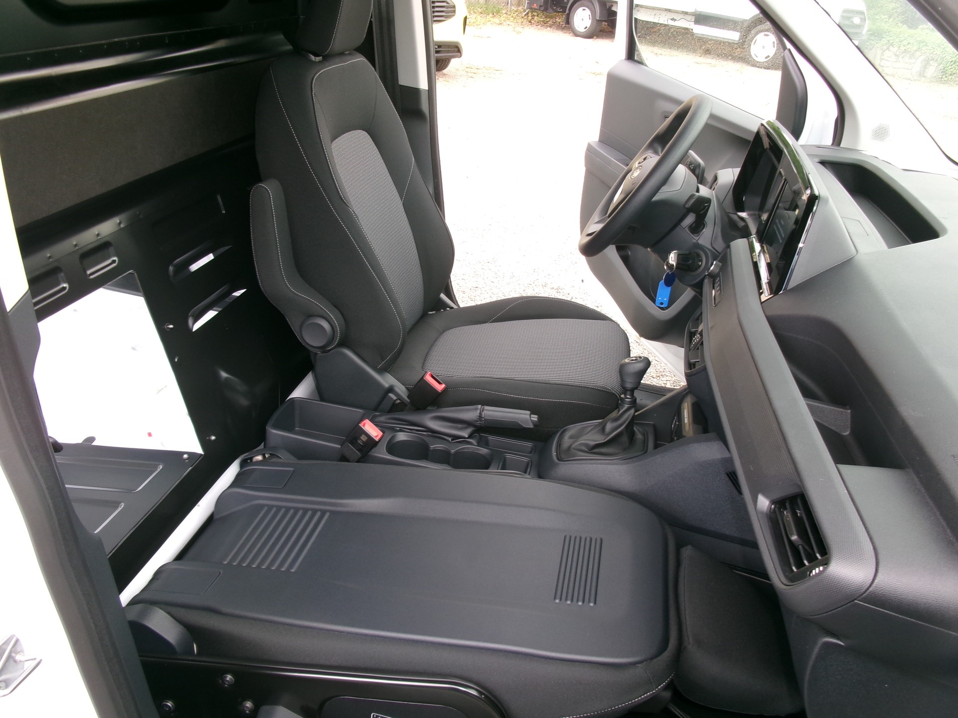 FORD Transit Courier Van 1.5 EcoBlue Trend-image-4