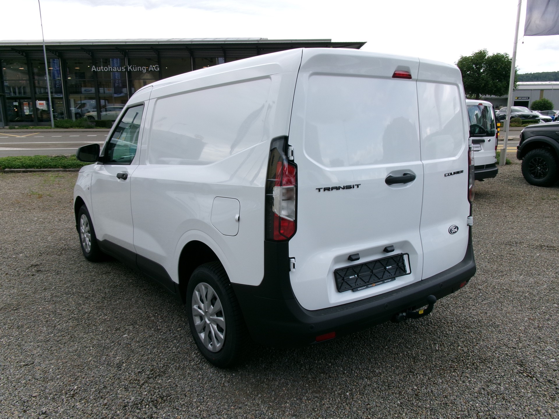 FORD Transit Courier Van 1.5 EcoBlue Trend-showroom-element-2