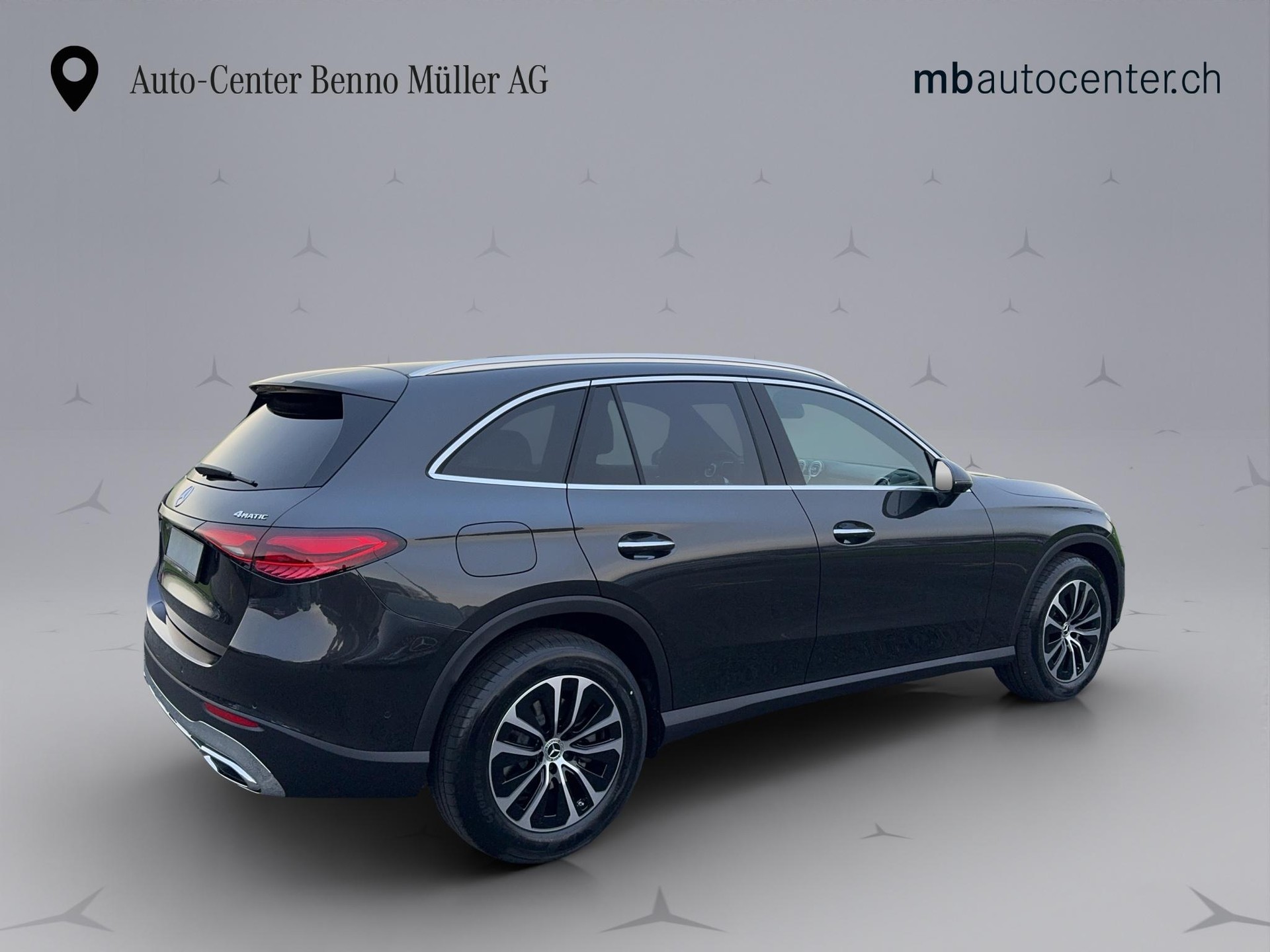 MERCEDES-BENZ GLC 300 Avantgarde 4matic-image-4