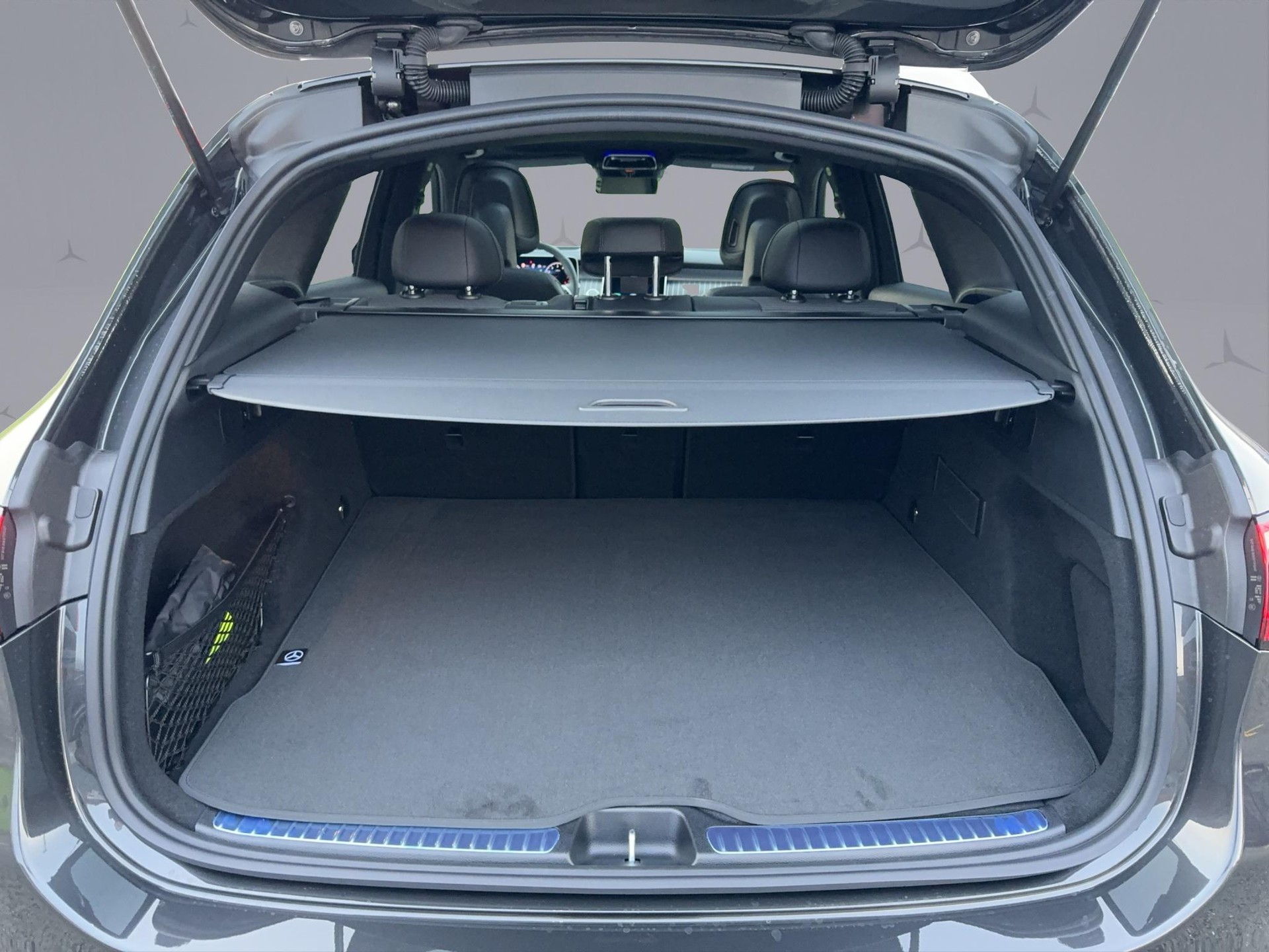 MERCEDES-BENZ GLC 300 Avantgarde 4matic-image-17