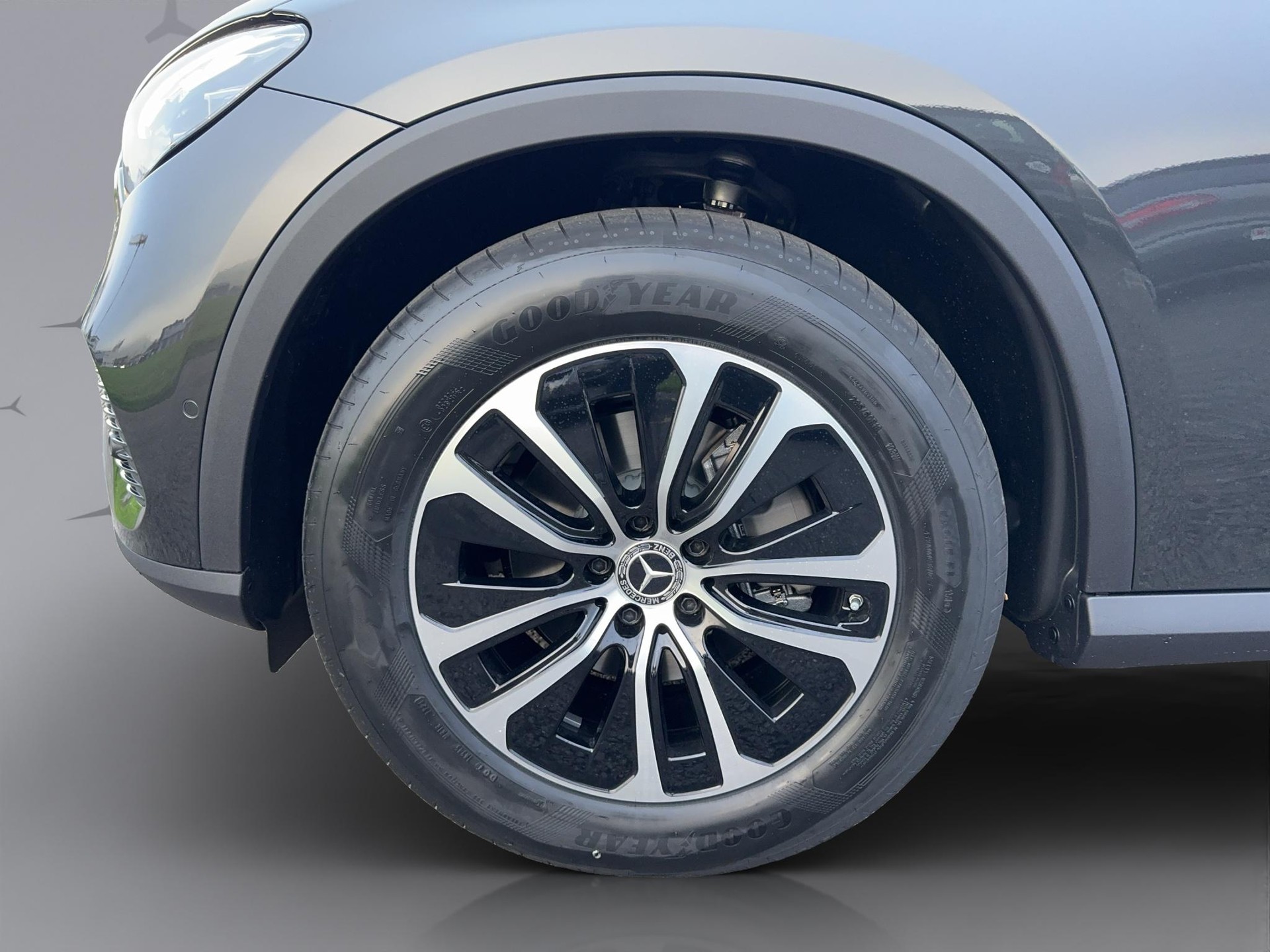 MERCEDES-BENZ GLC 300 Avantgarde 4matic-image-19