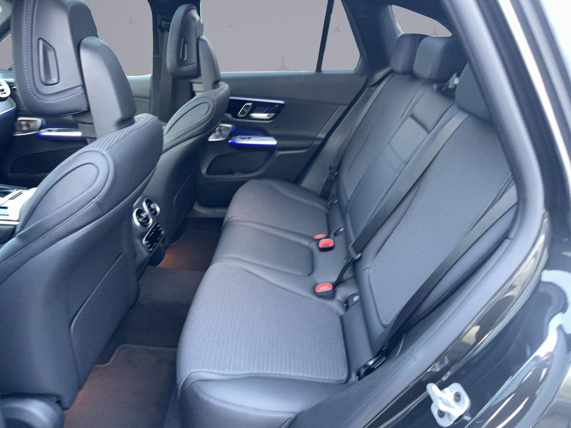 MERCEDES-BENZ GLC 300 Avantgarde 4matic-image-9