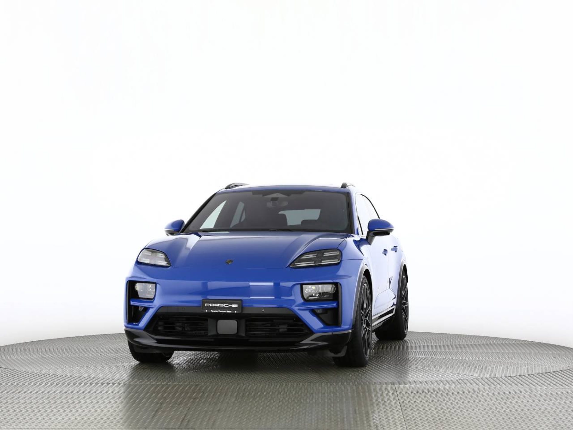 PORSCHE Macan Turbo-image-7