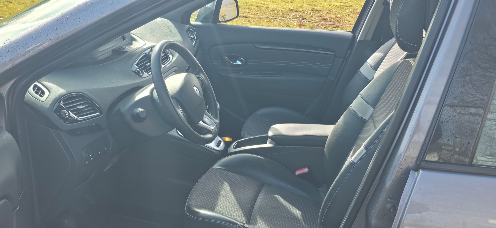 RENAULT Scénic 1.6 dCi Dynamique-image-5