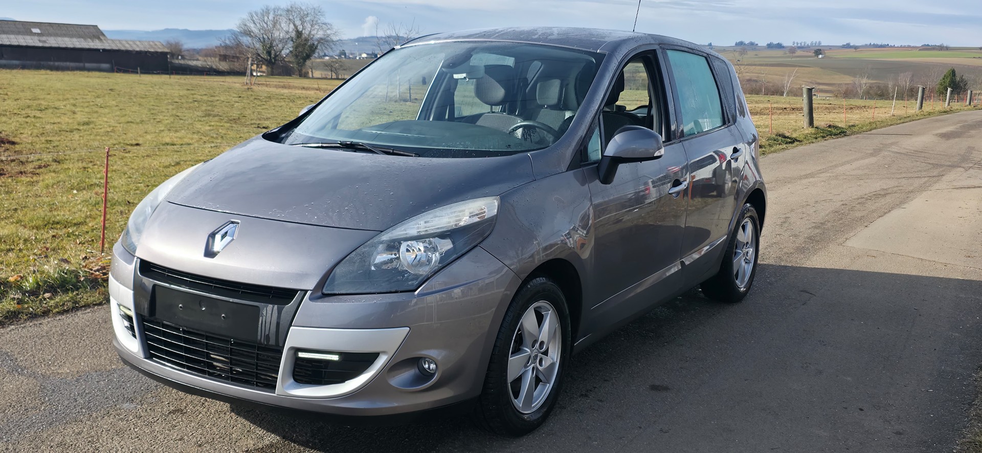 RENAULT Scénic 1.6 dCi Dynamique-image-0