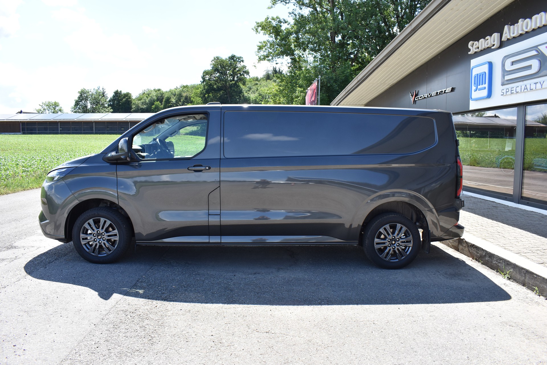 FORD Transit Custom Van 340 L2H1 83kWh Limited-image-3