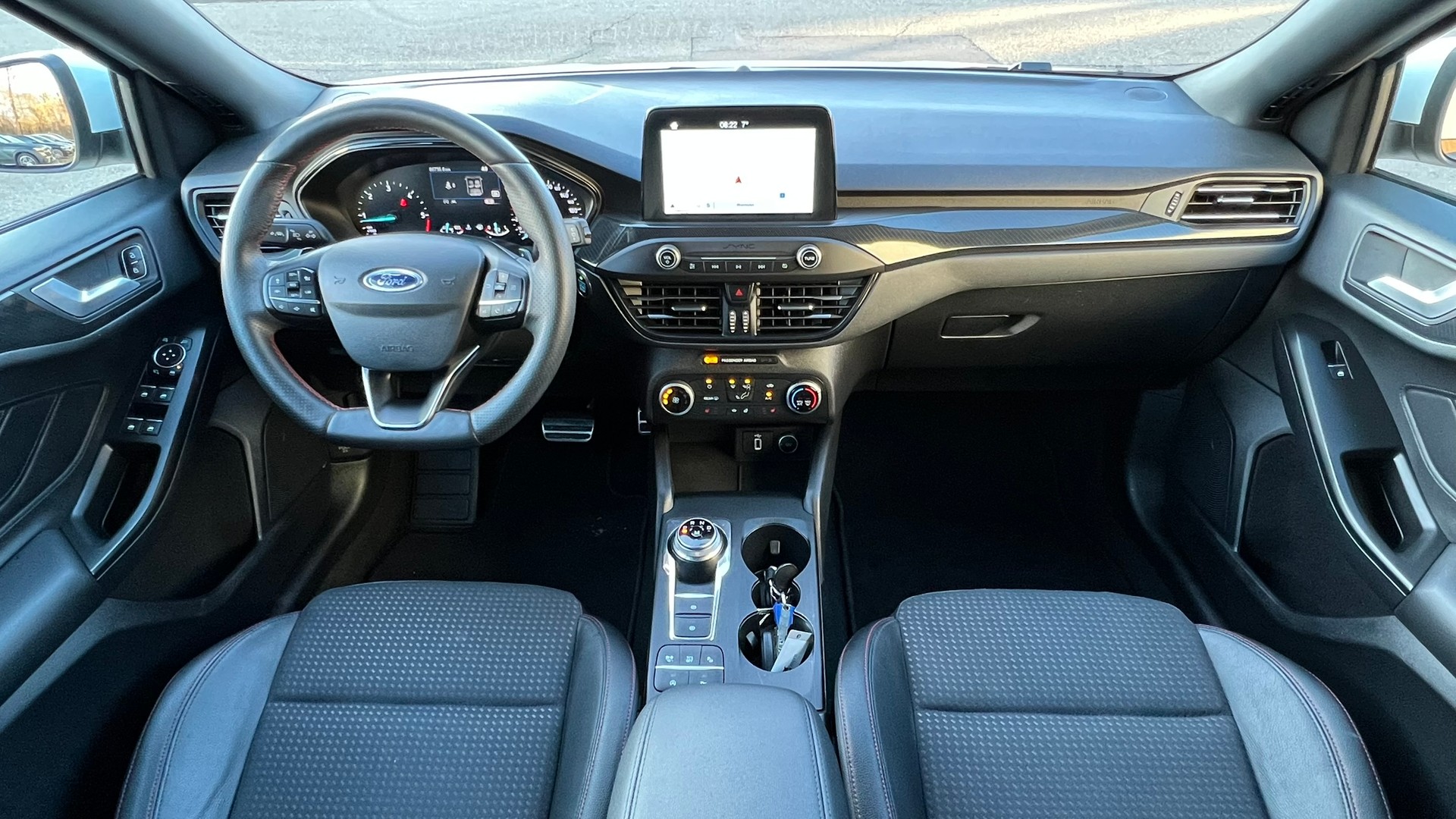 FORD FOCUS 1.5 TDCi ST LINE AUTOMATIC l 120 PS-image-18